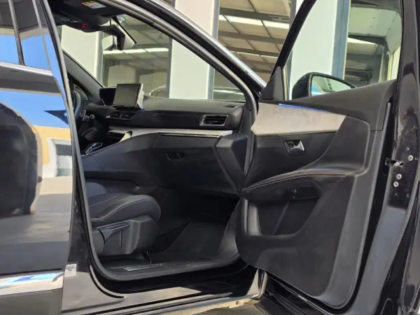 Peugeot 3008 1.6 Hybrid GT Pack e-EAT8 22