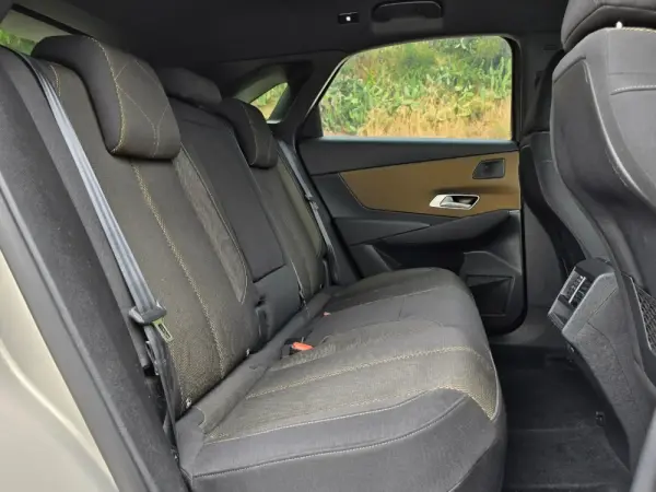 DS DS7 Crossback E-Tense Bastille+ EAT8 31