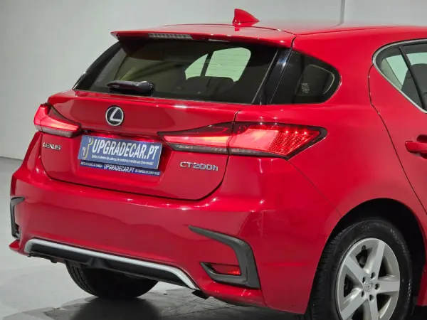 Lexus CT 200h 20