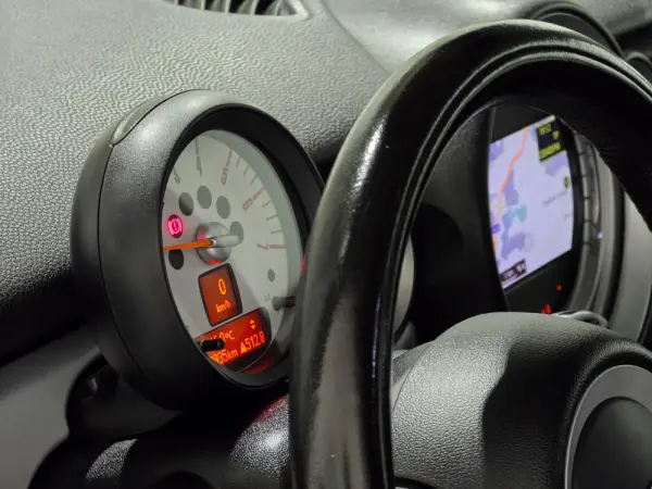 MINI 3 Portas One D 27