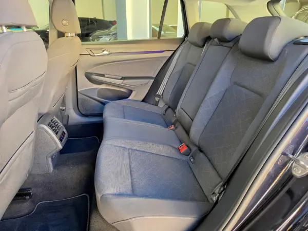 Volkswagen Golf Variant 1.0 eTSI OPF DSG Life 34