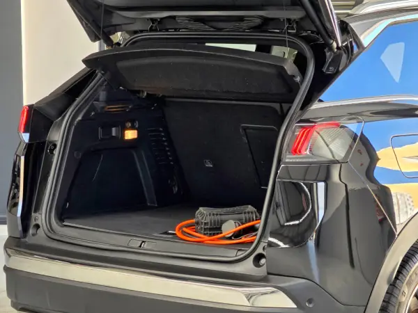 Peugeot 3008 1.6 Hybrid GT Pack e-EAT8 39