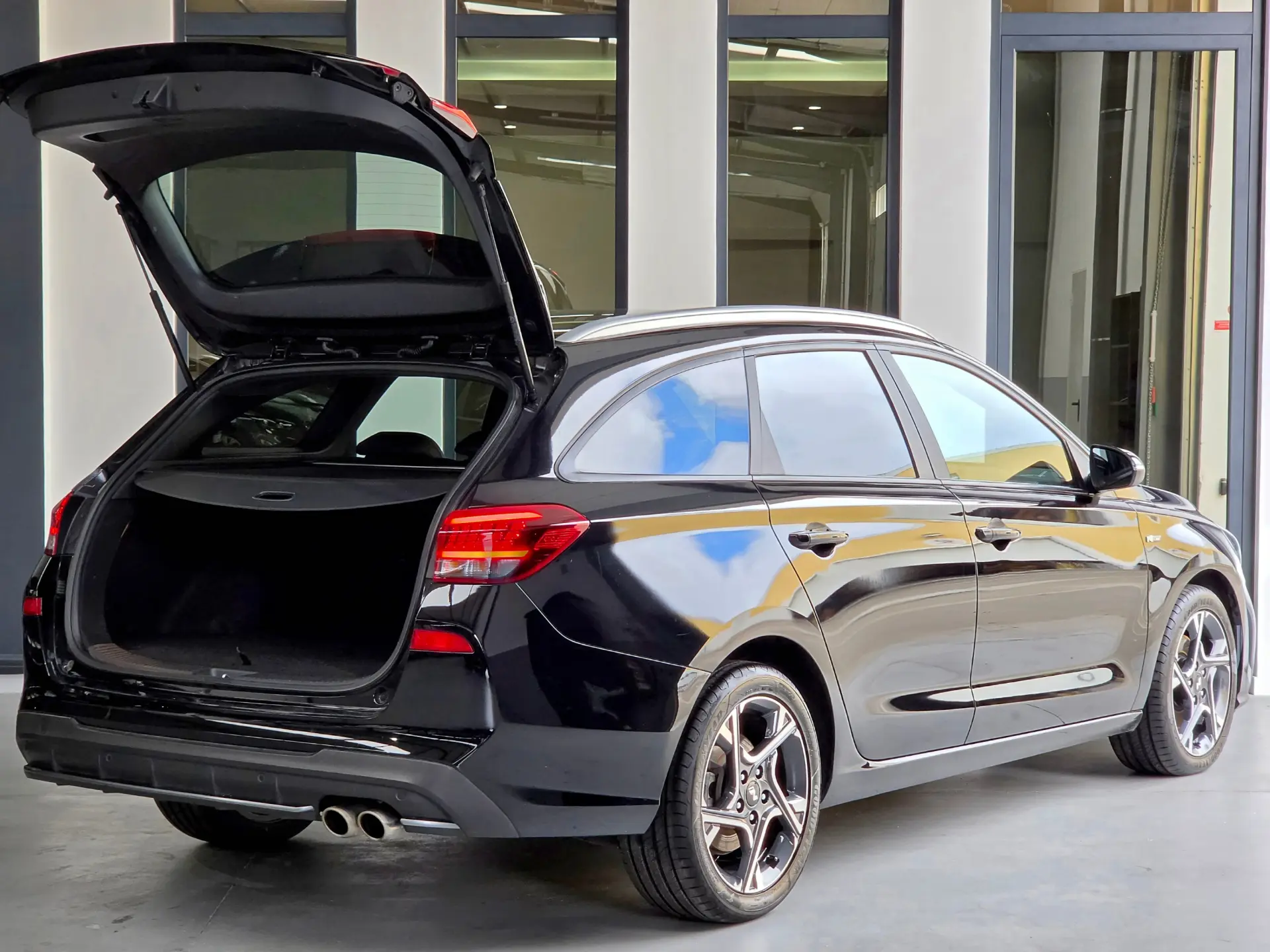 Hyundai i30 SW 1.0 T-GDI 48V-Hybrid DCT N-Line 37