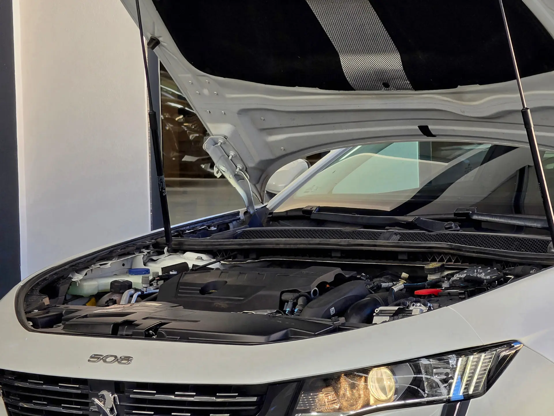 Peugeot 508 SW 1.6 Hybrid Allure e-EAT8 40