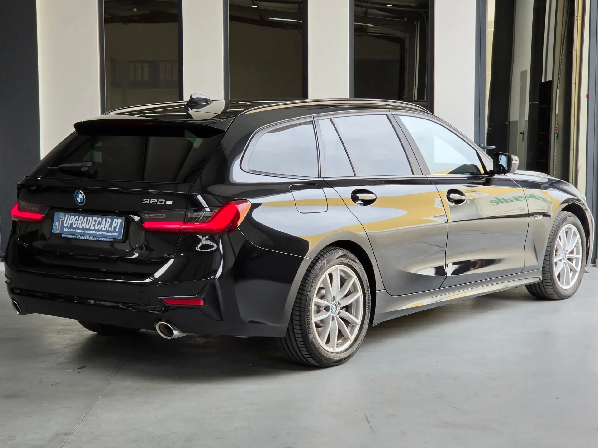 BMW 320 e Line Sport Auto 7