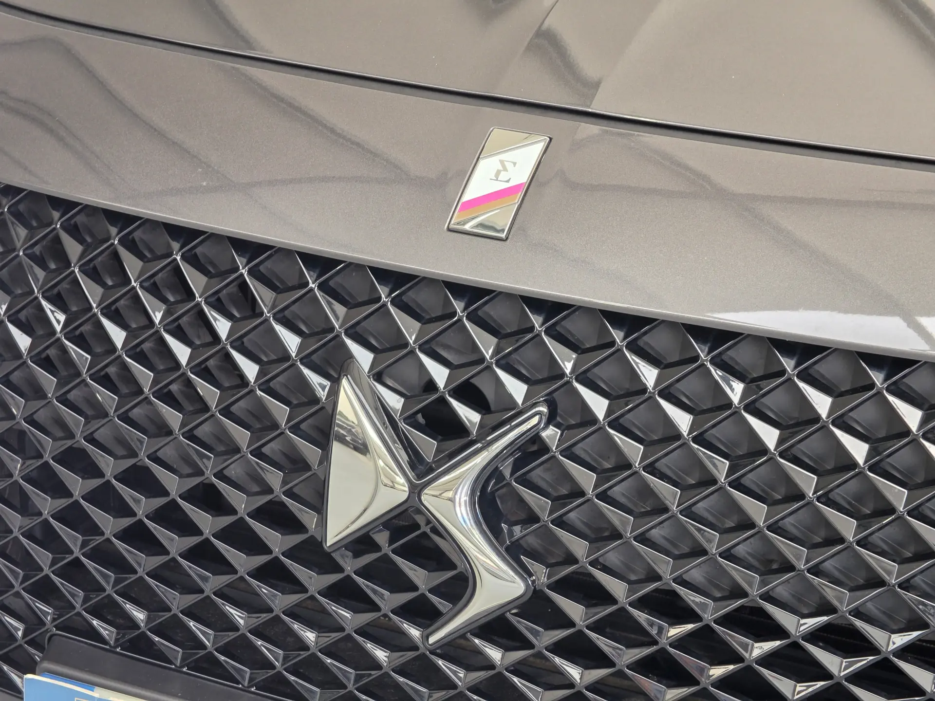 DS DS7 Crossback E-Tense Performance Line EAT8 4