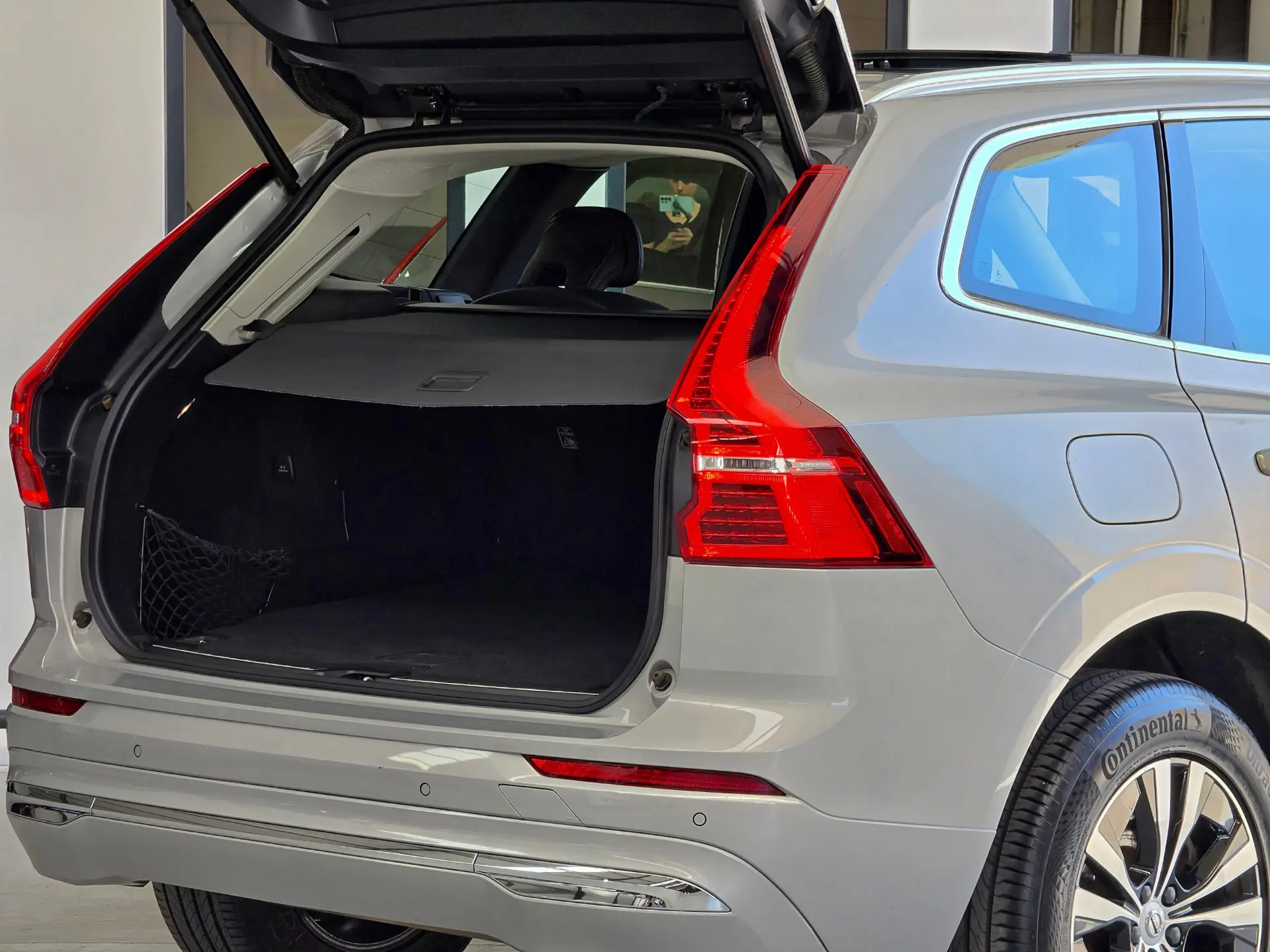 Volvo XC 60 2.0 T6 PHEV Inscription AWD 49