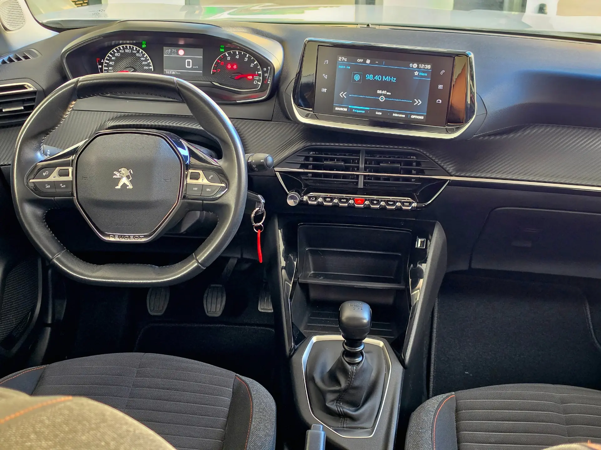 Peugeot 2008 1.5 BlueHDi Active Pack 26