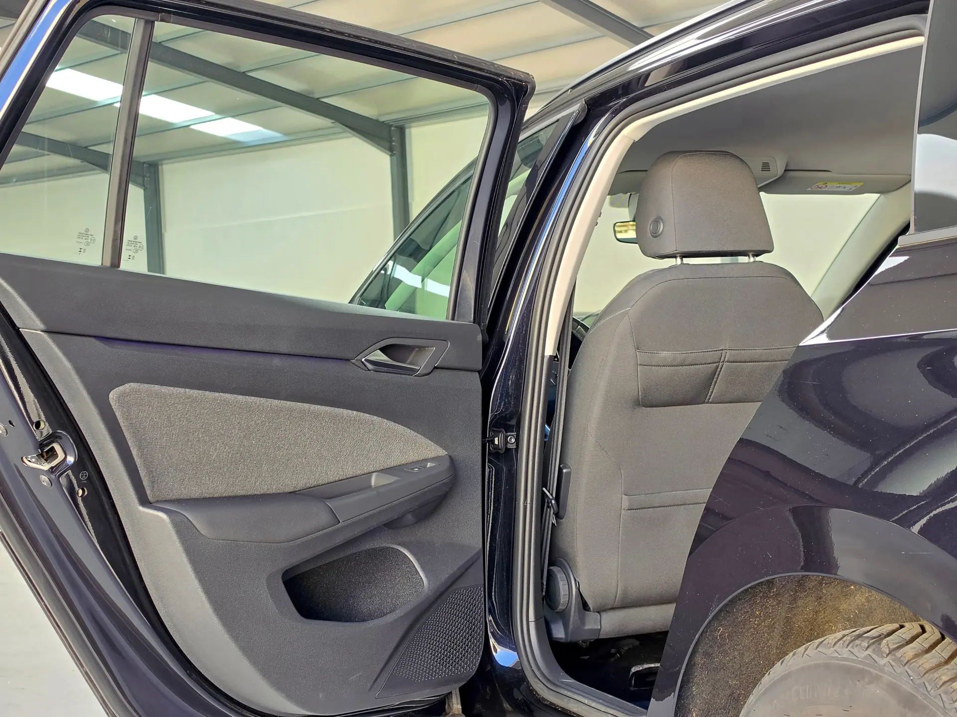 Volkswagen Golf Variant 1.0 eTSI OPF DSG Life 33