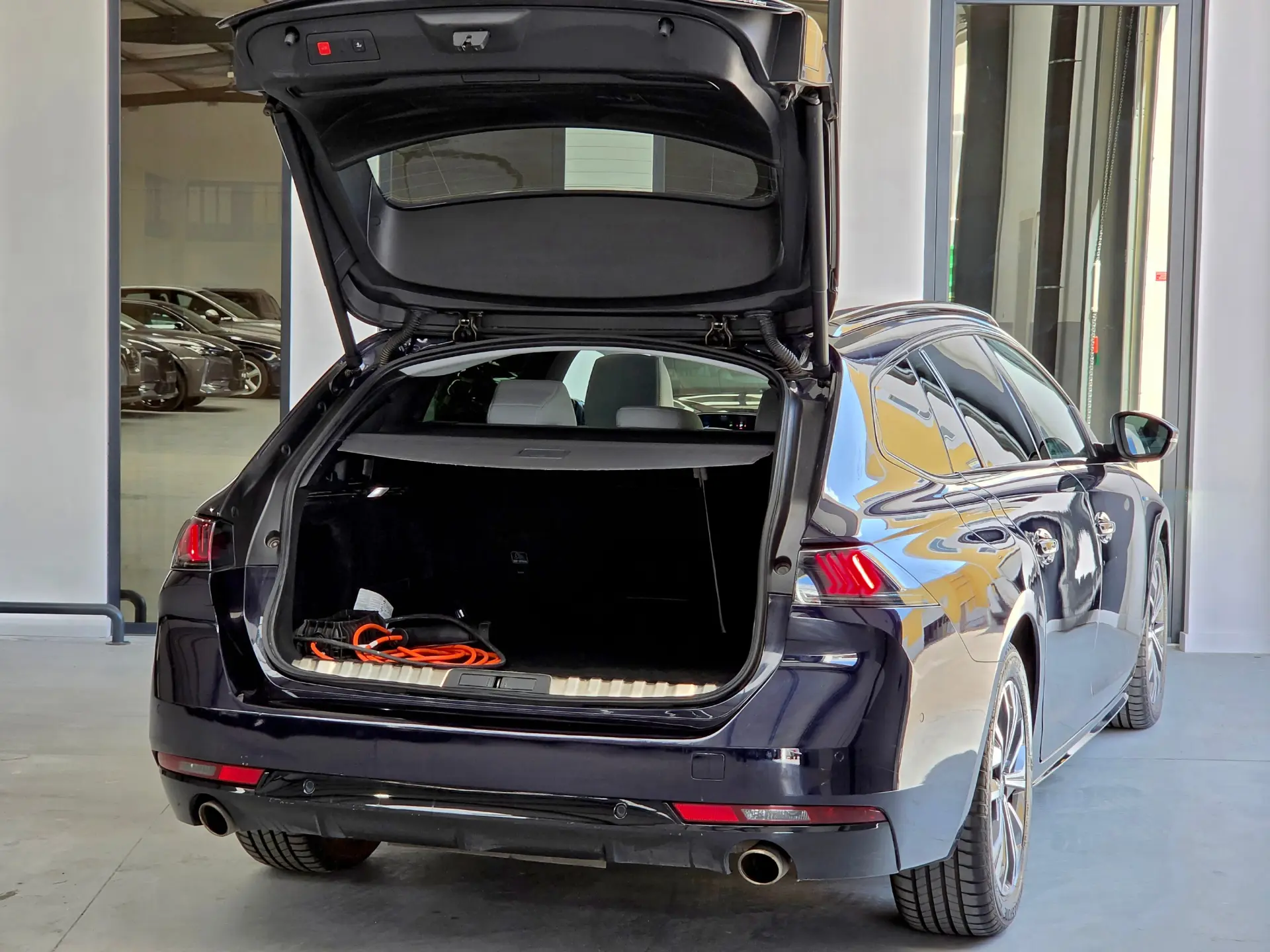 Peugeot 508 SW 1.6 Hybrid Allure e-EAT8 38