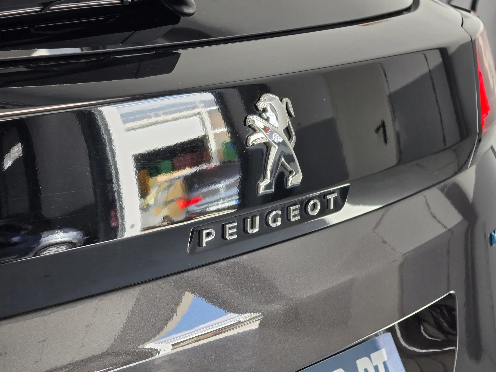 Peugeot 3008 1.6 Hybrid Allure e-EAT8 15