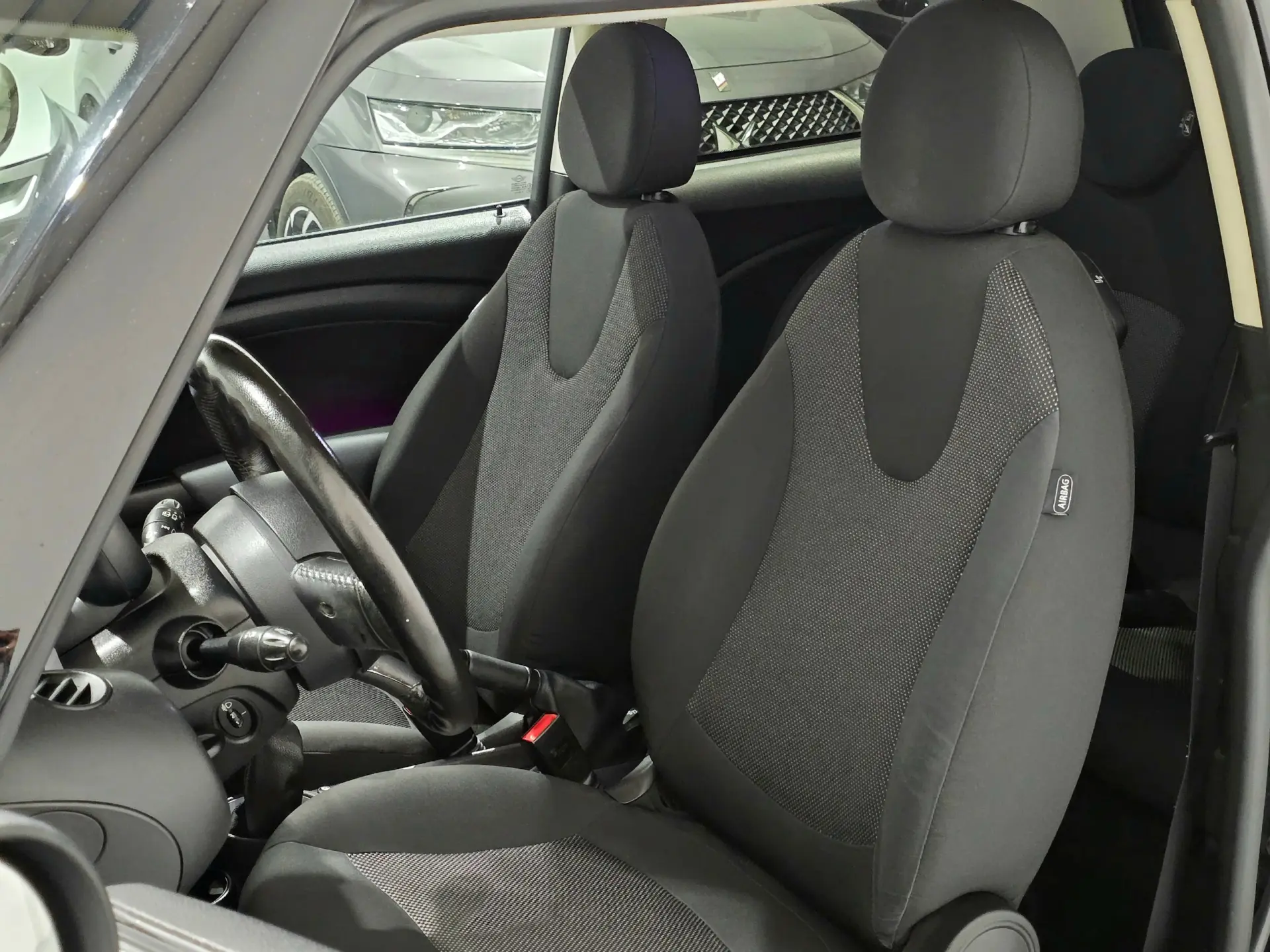 MINI 3 Portas One D 29