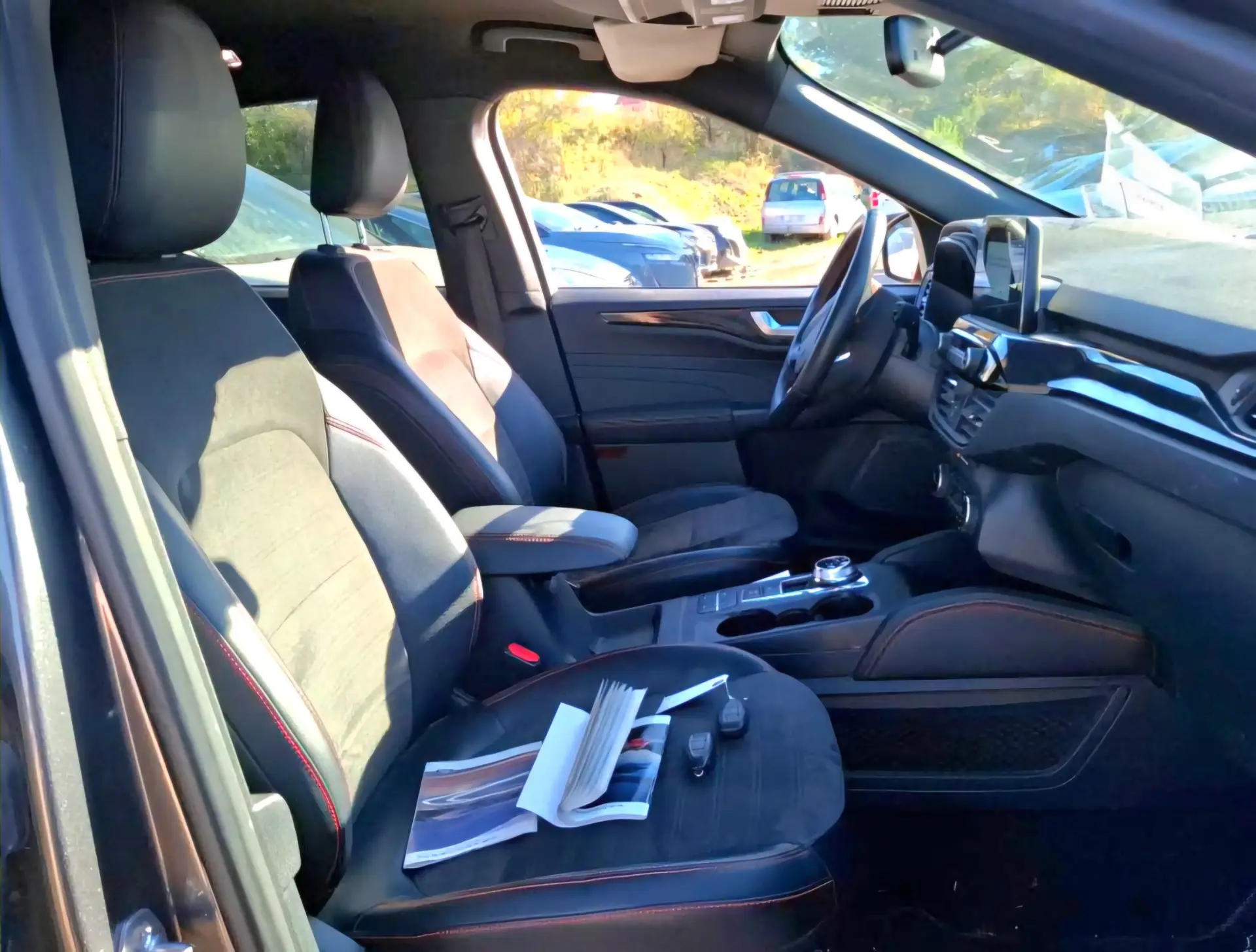 Ford Kuga 2.5 PHEV ST-Line X 5