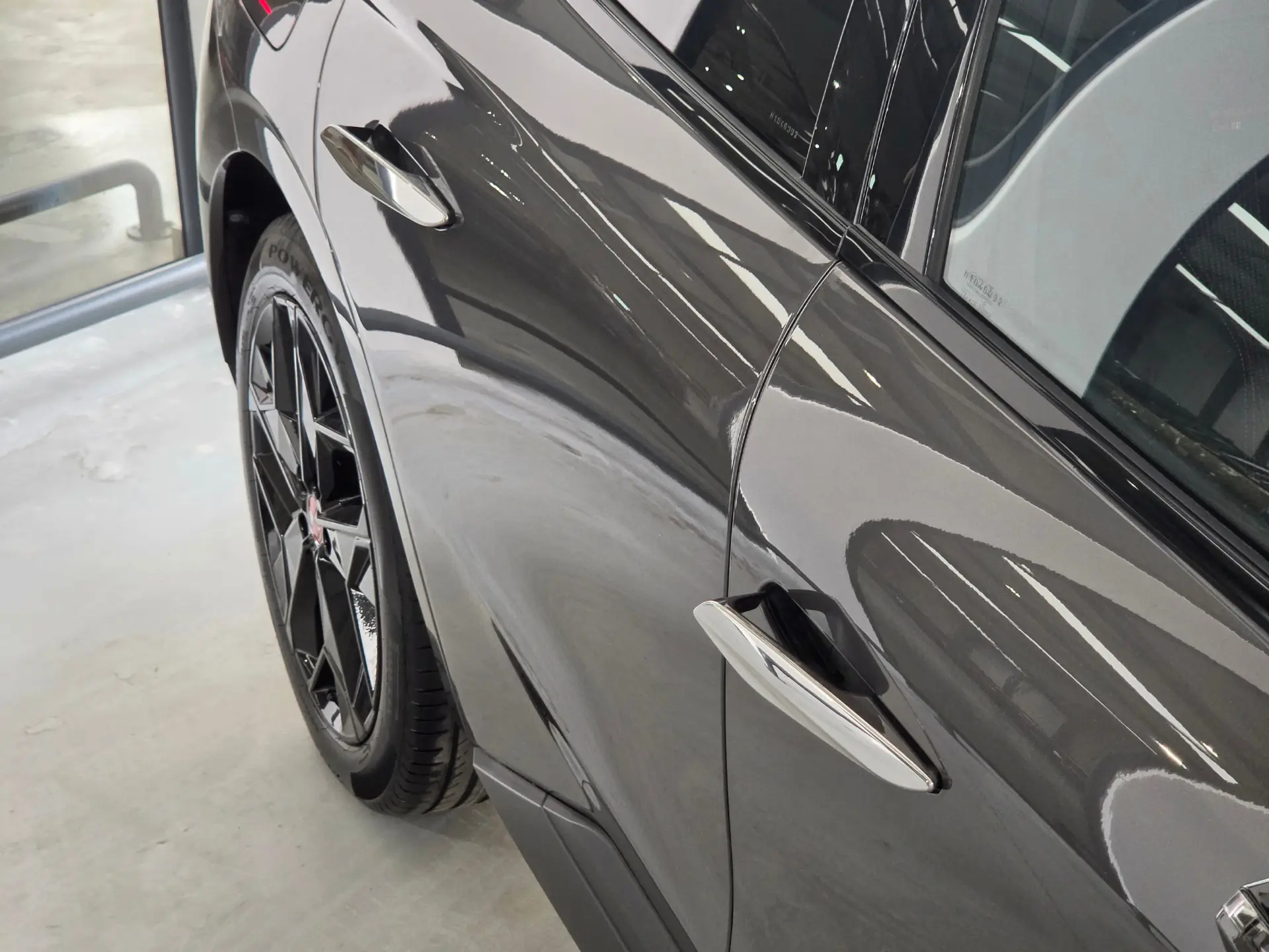 DS DS4 E-TENSE 225 PERFORMANCE LINE+ 10