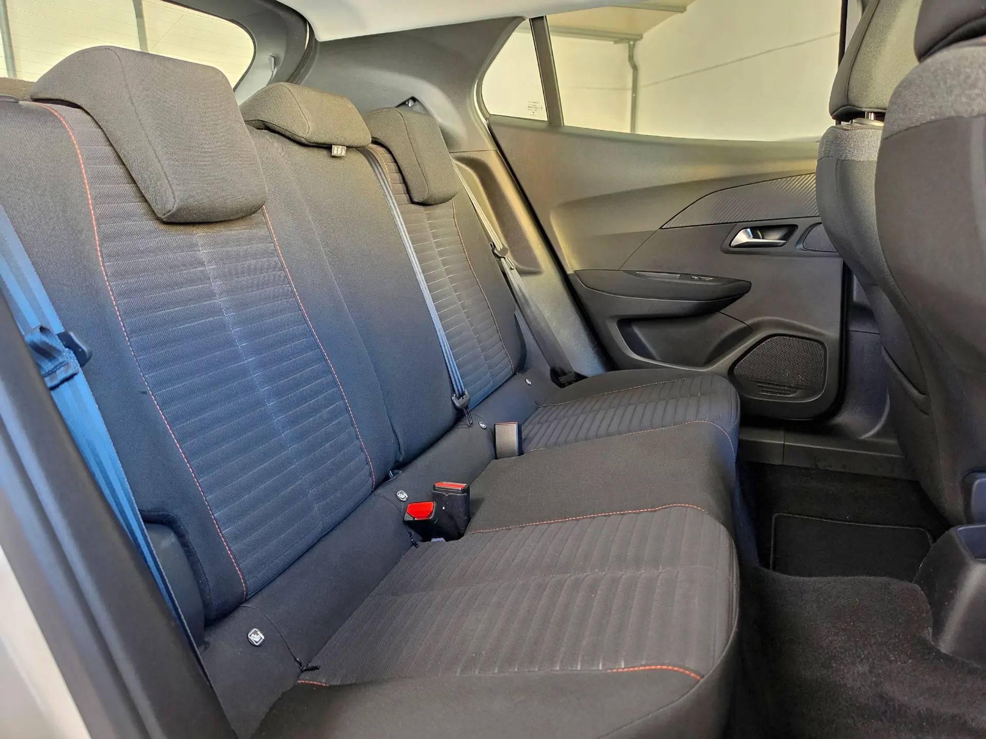 Peugeot 2008 1.5 BlueHDi Active Pack 32