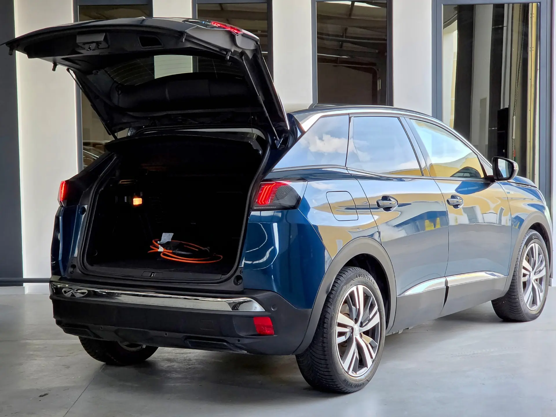Peugeot 3008 1.6 Hybrid Allure e-EAT8 34