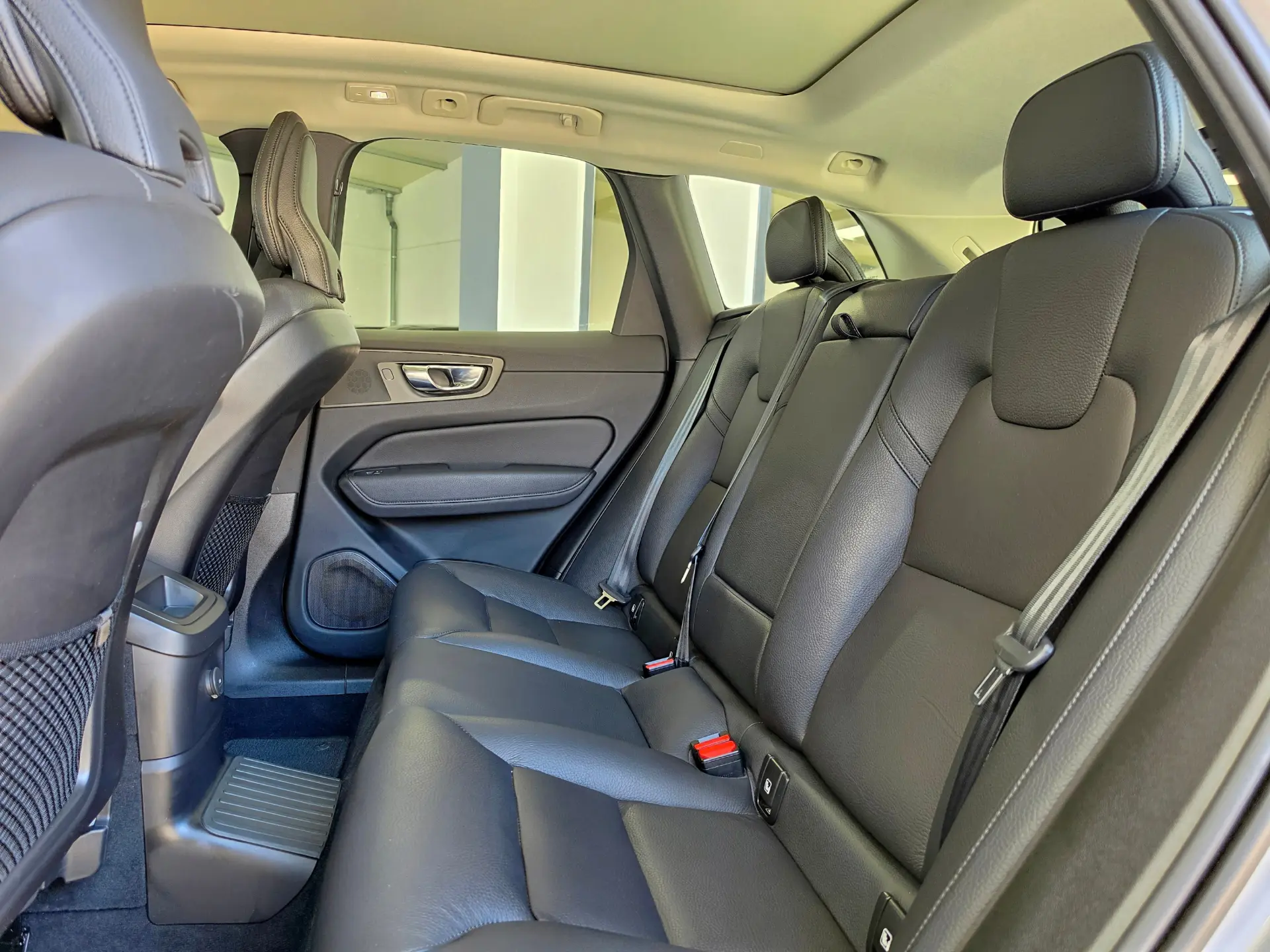 Volvo XC 60 2.0 T6 PHEV Inscription AWD 36