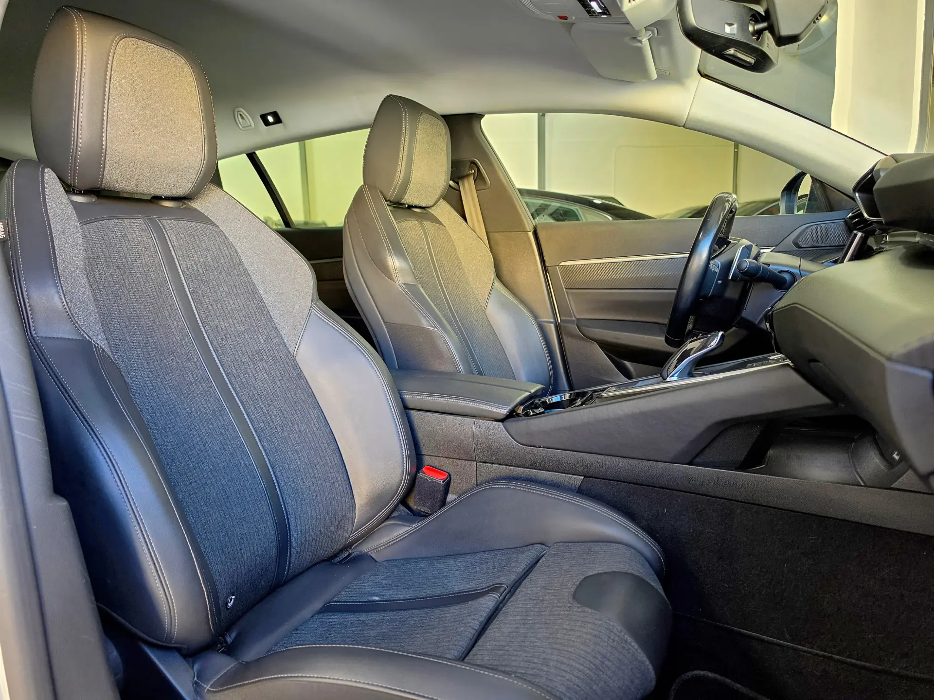 Peugeot 508 SW 1.6 Hybrid Allure e-EAT8 22