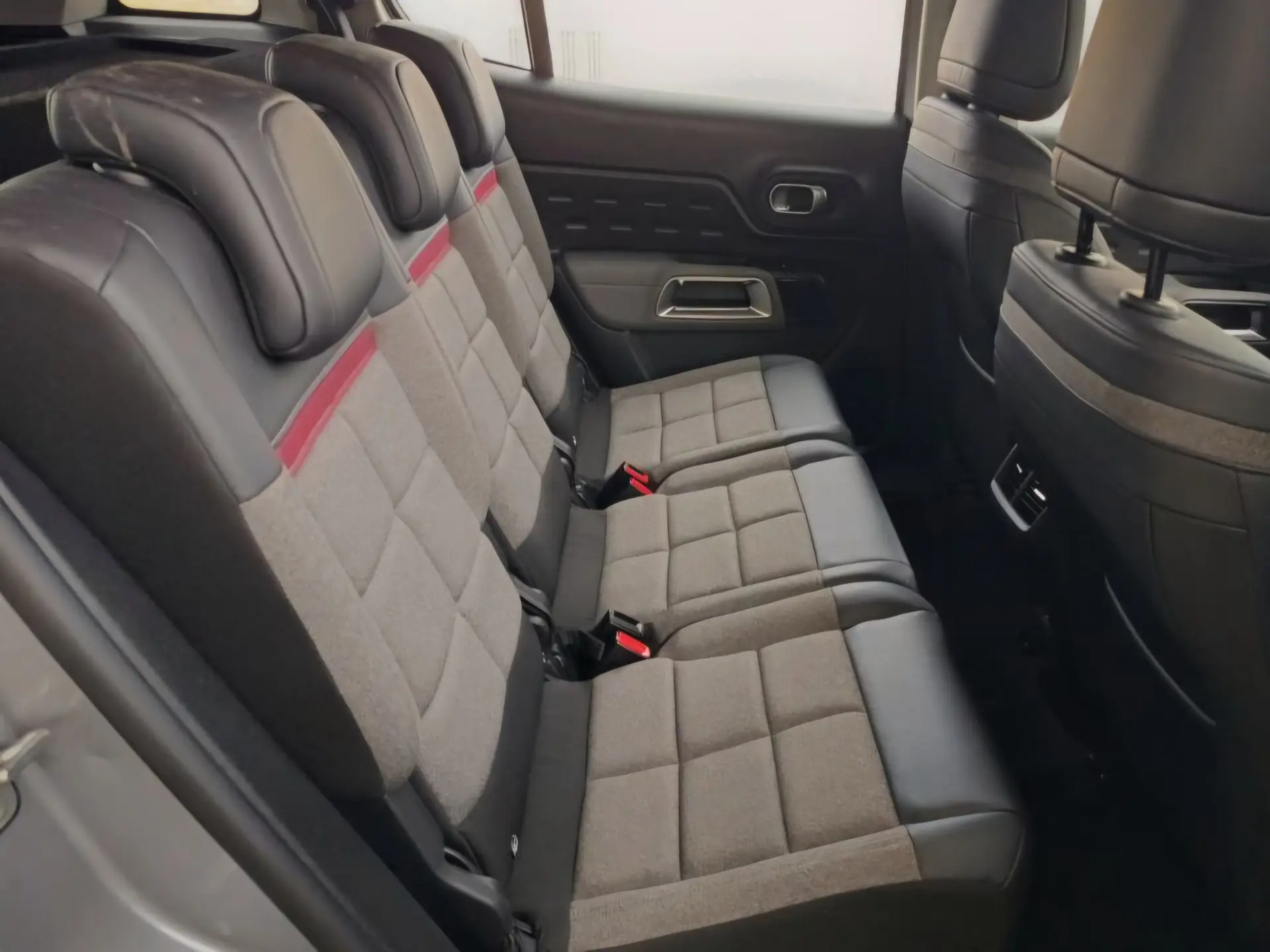 Citroen C5 Aircross 1.6 Hybrid Feel e-EAT8 10