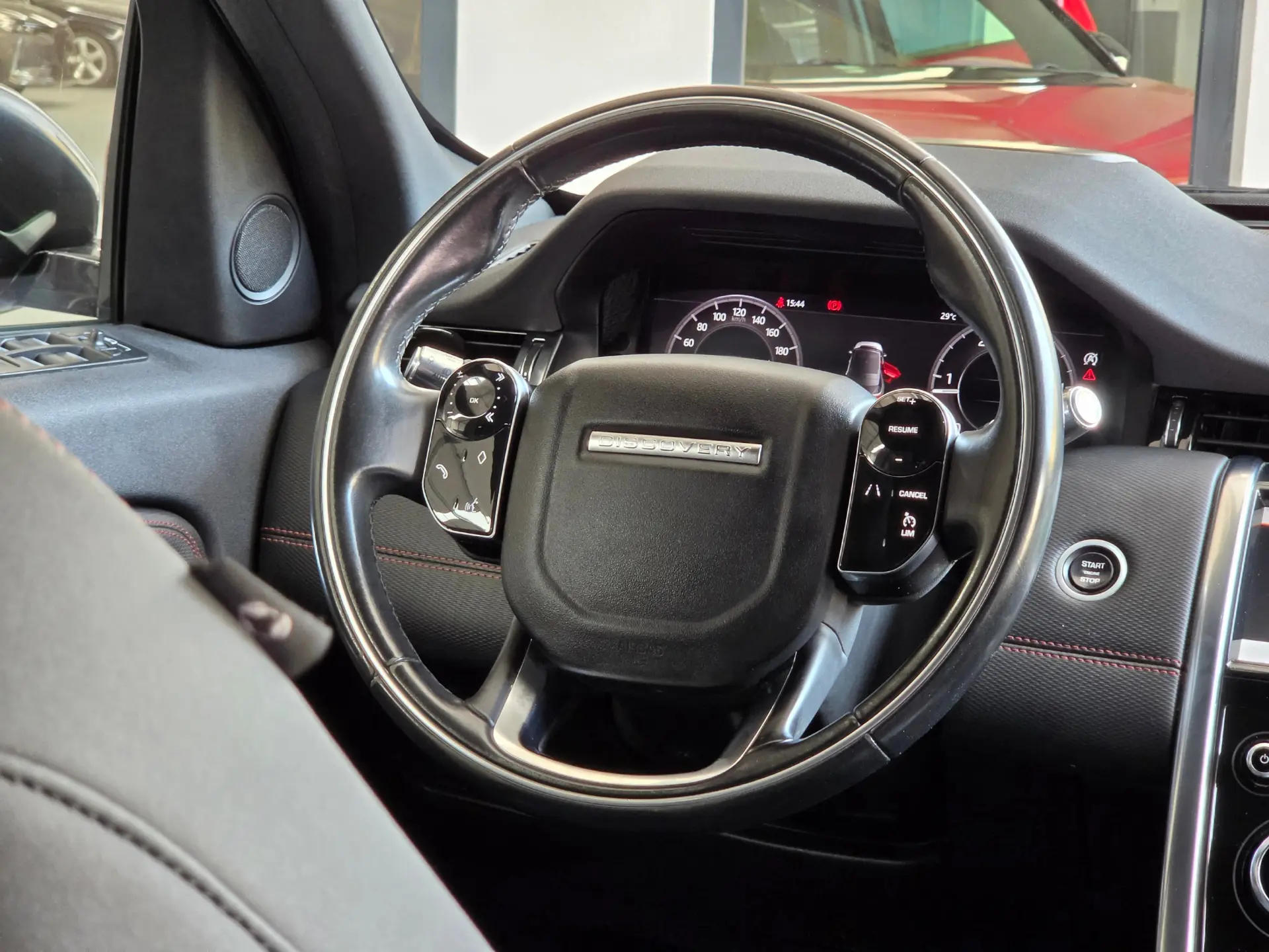 Land Rover Discovery Sport 2.0 eD4 R-Dynamic S 7L 39