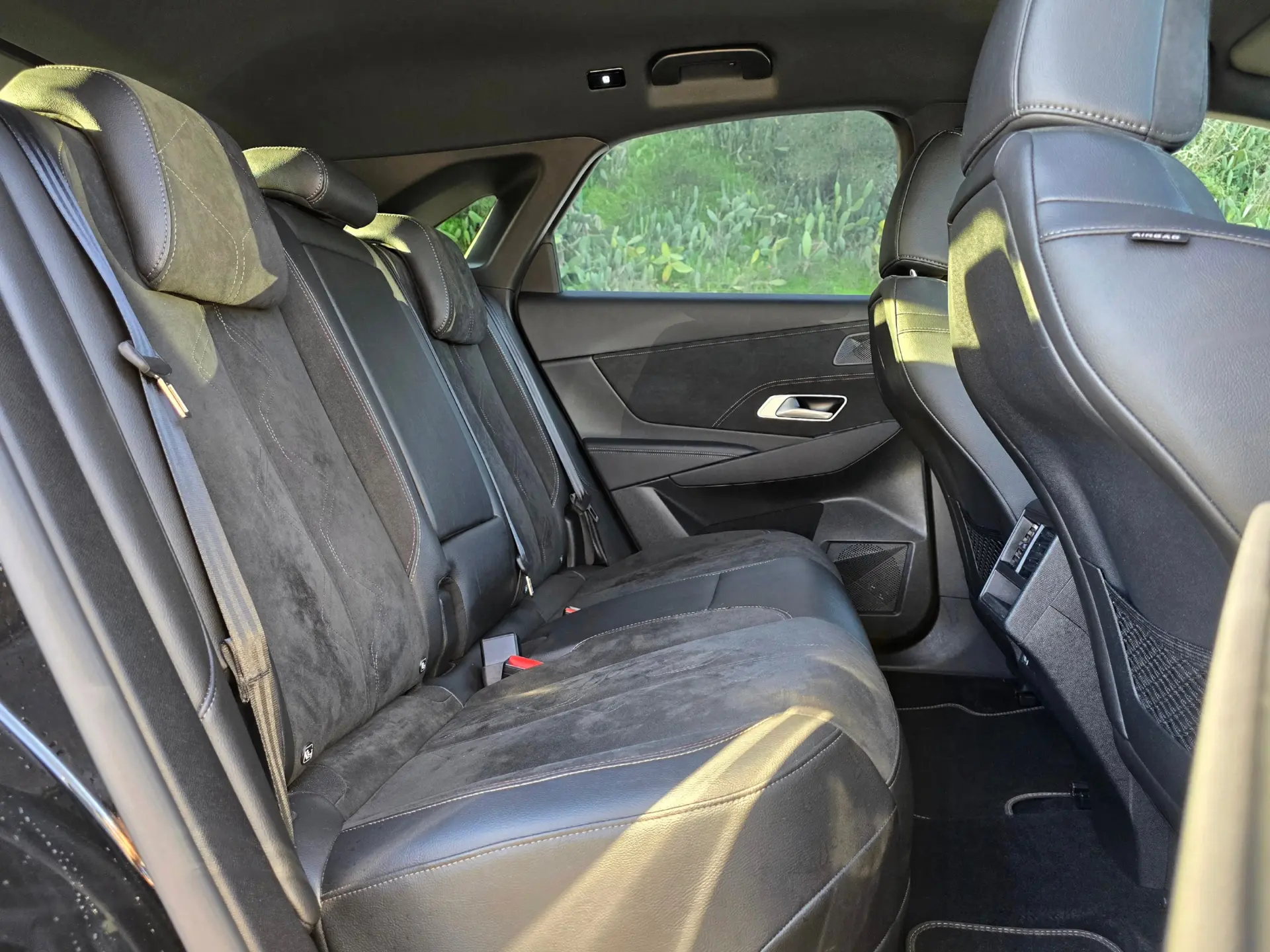 DS DS7 Crossback E-TENSE 4x4 PERFORMANCE Line+ 38