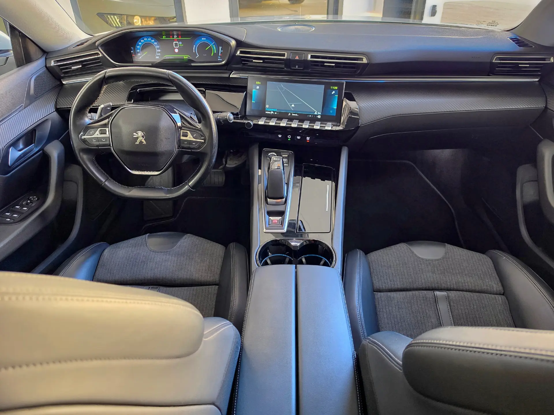 Peugeot 508 SW 1.6 Hybrid Allure e-EAT8 29