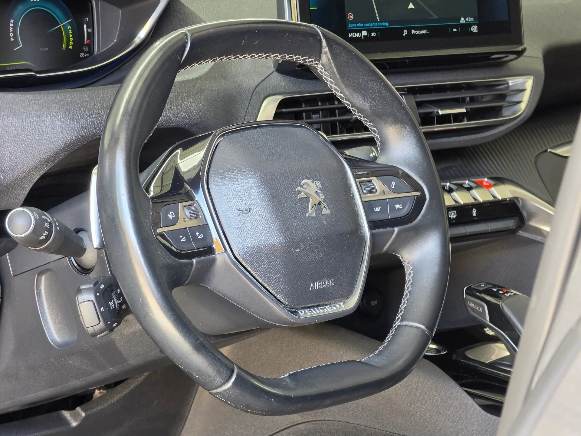 Peugeot 3008 1.6 Hybrid Allure e-EAT8 20