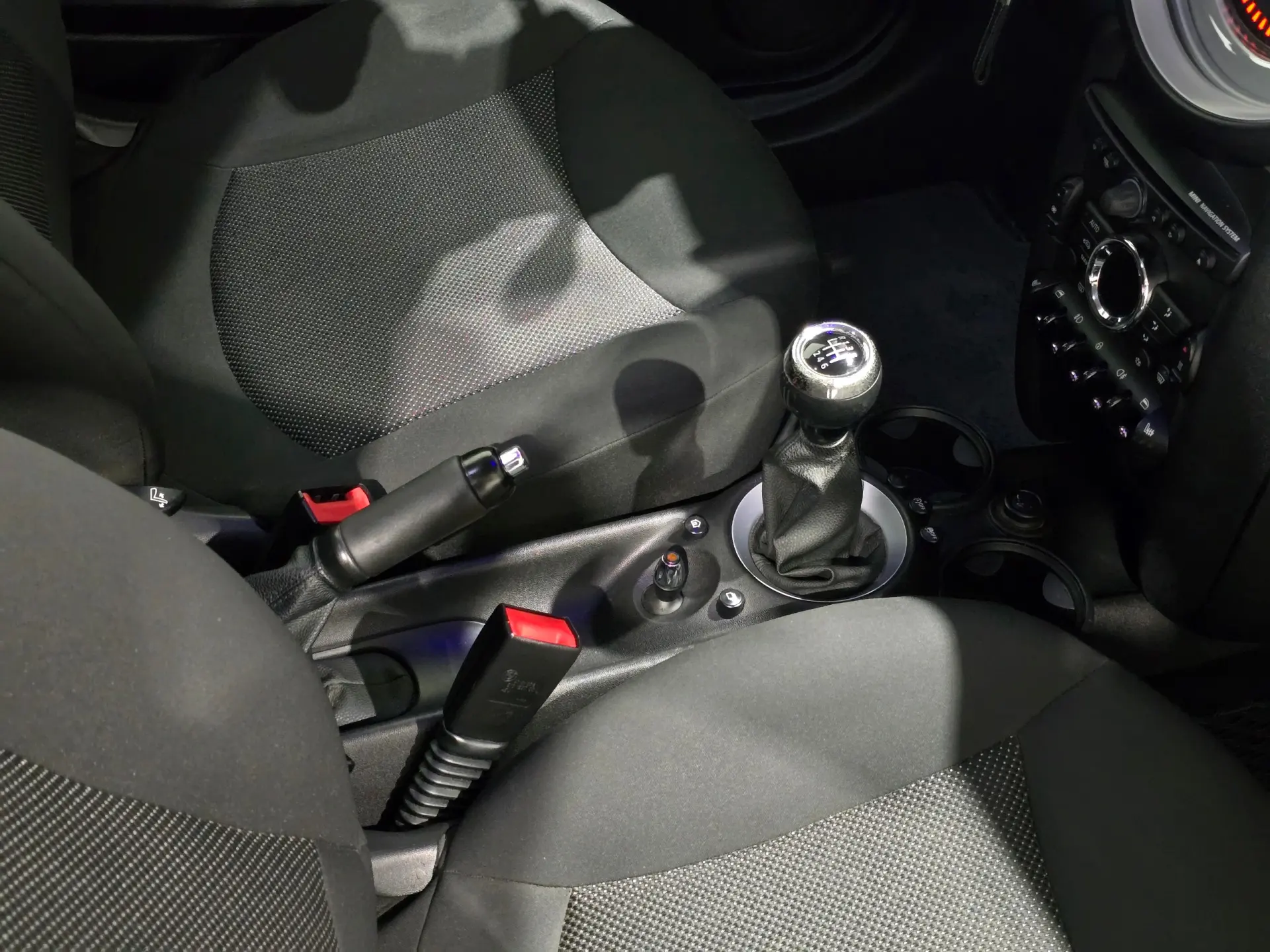 MINI 3 Portas One D 38