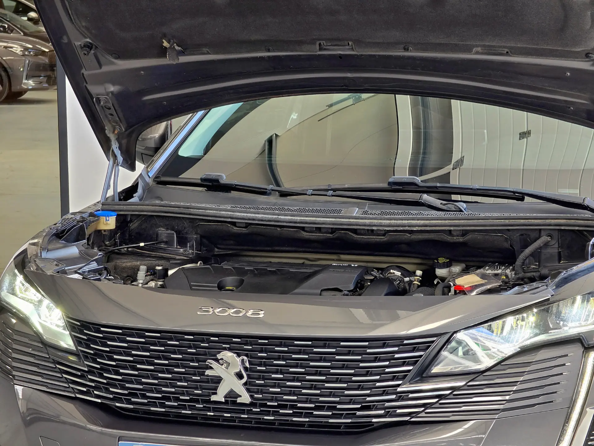 Peugeot 3008 1.6 Hybrid Allure e-EAT8 42