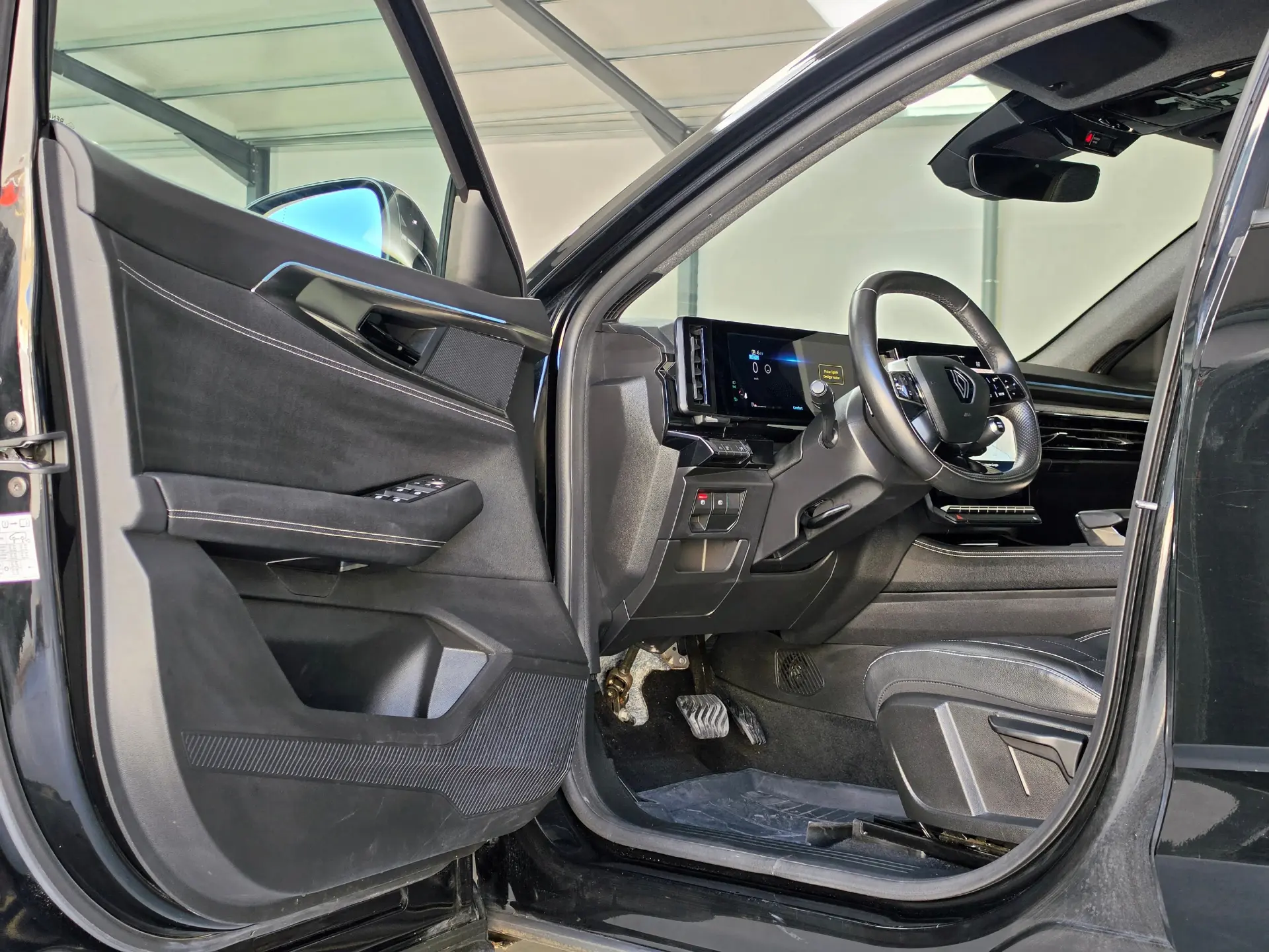 Renault Austral 1.2 E-Tech Techno 14