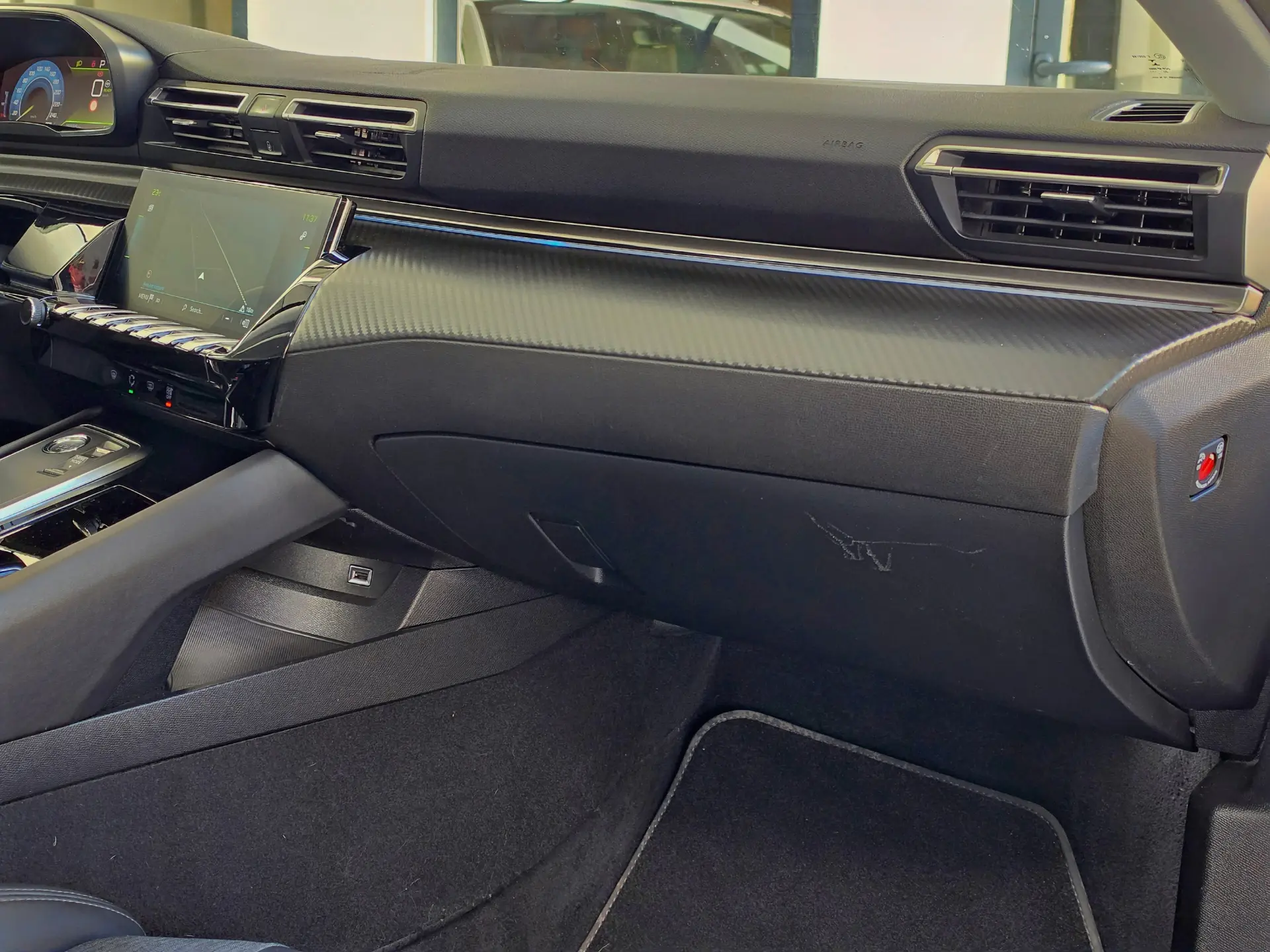 Peugeot 508 SW 1.6 Hybrid Allure e-EAT8 23