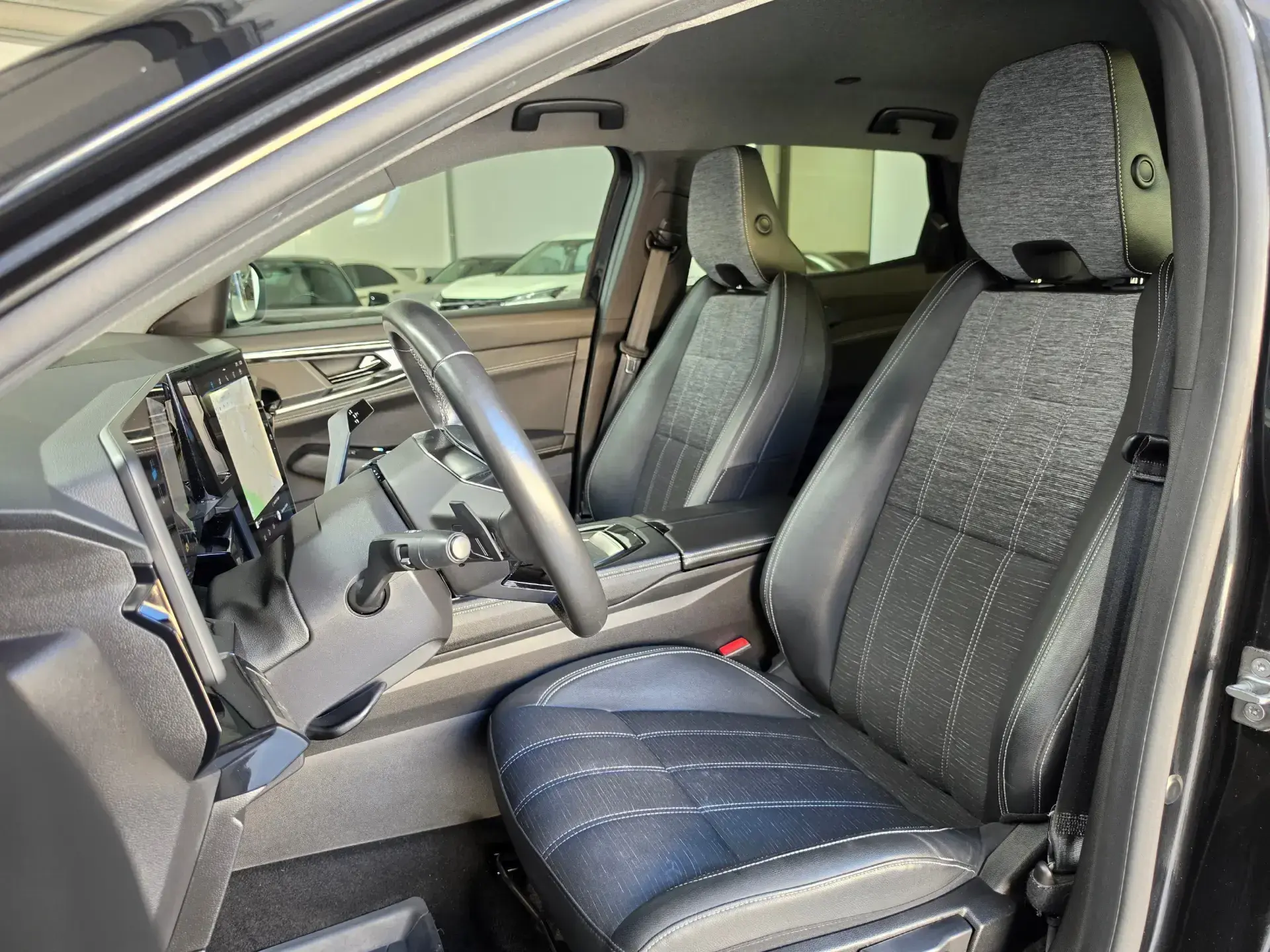 Renault Austral 1.2 E-Tech Techno 16