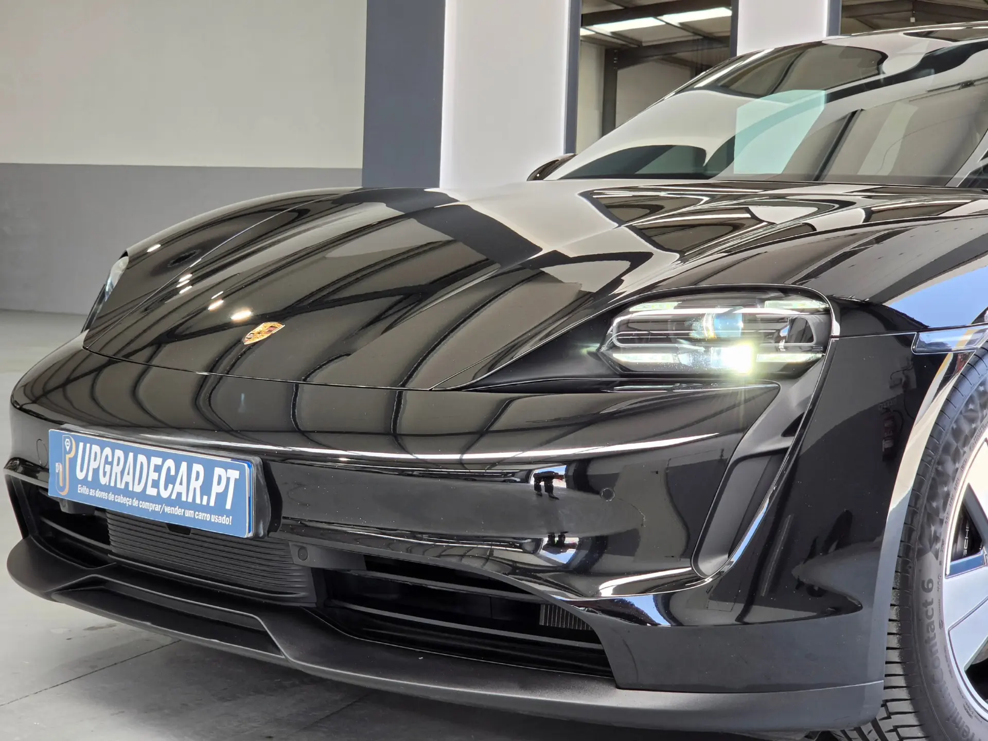 Porsche Taycan 4 6