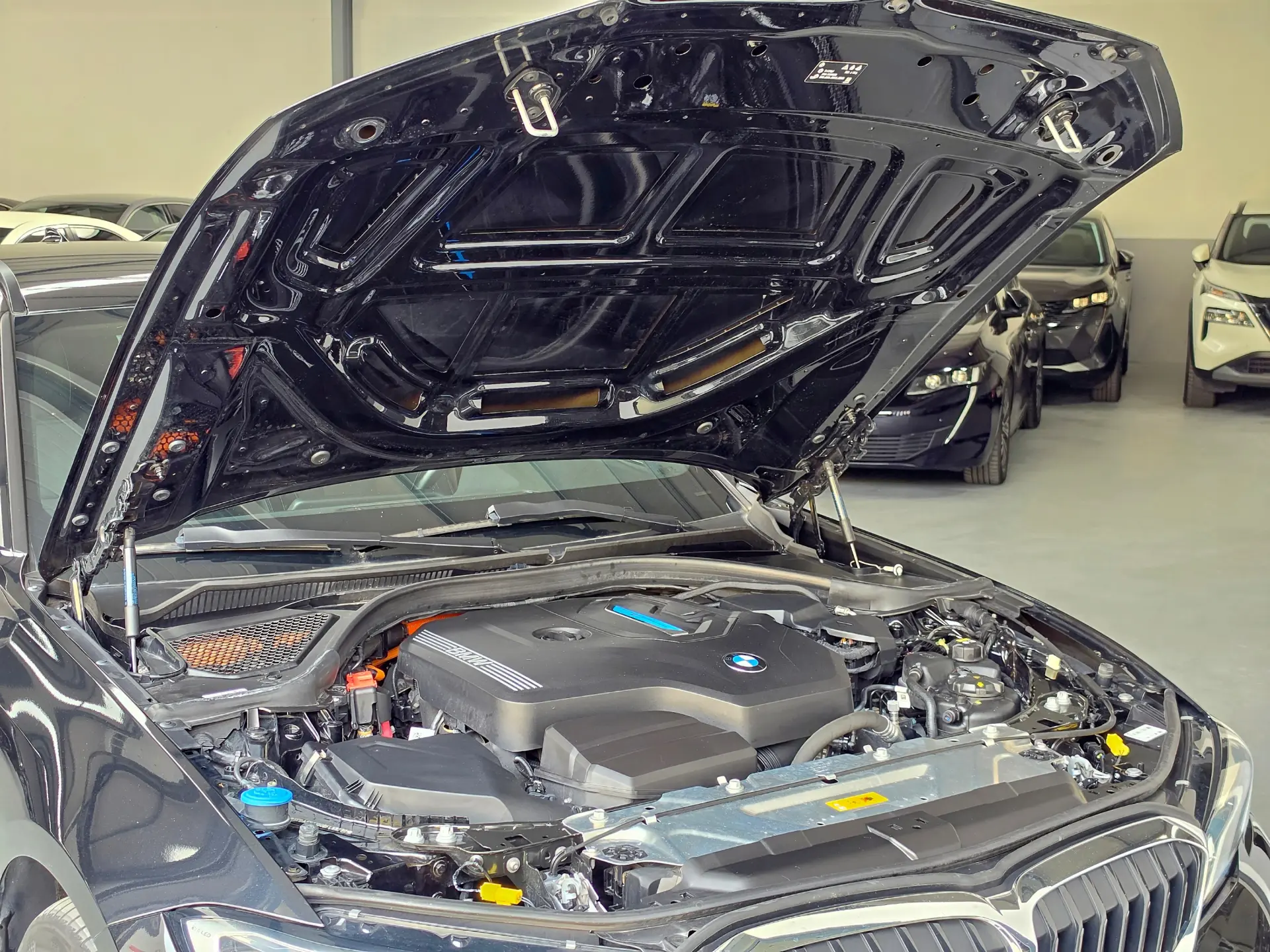 BMW 320 e Line Sport Auto 37