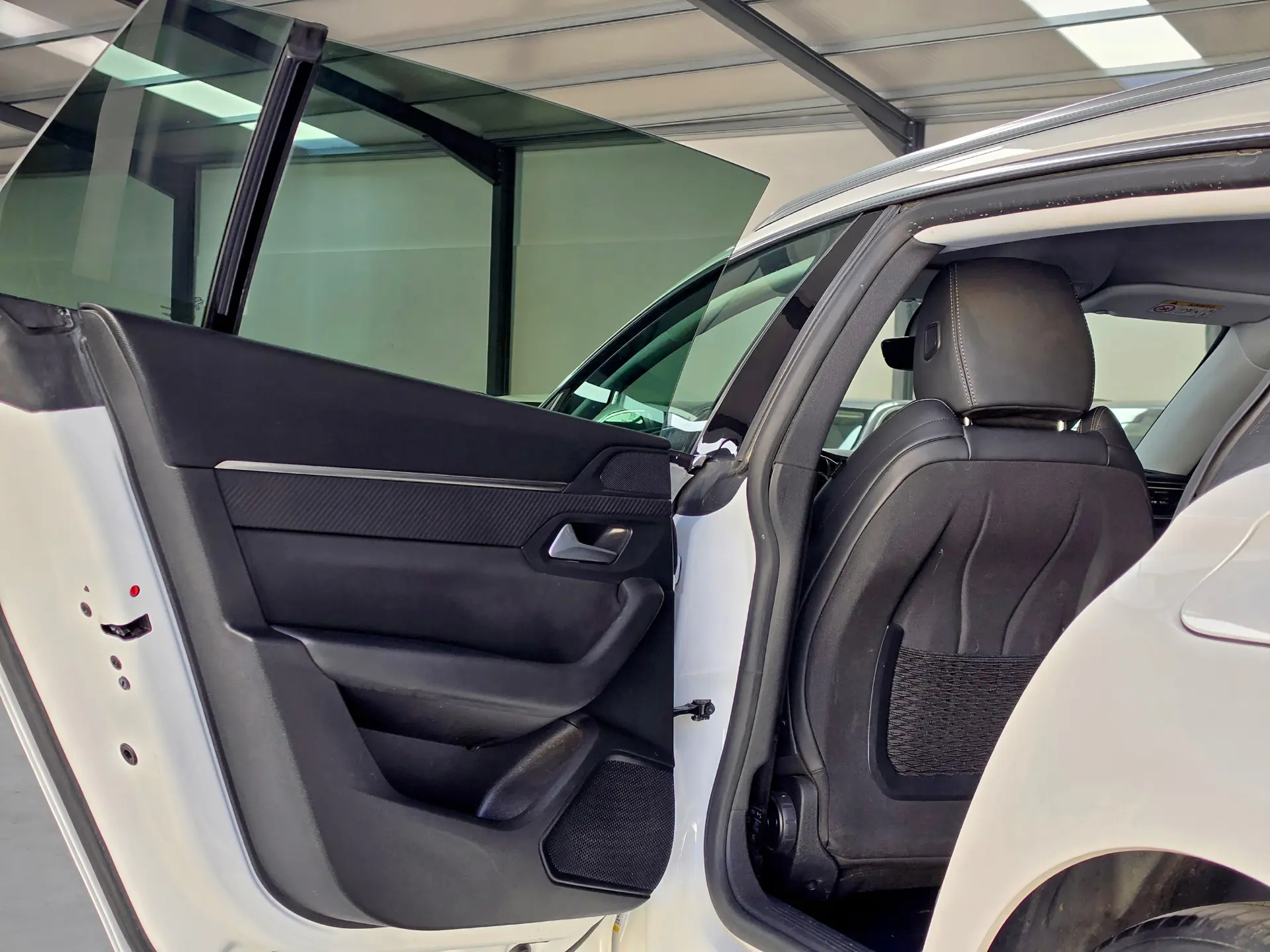 Peugeot 508 SW 1.6 Hybrid Allure e-EAT8 30