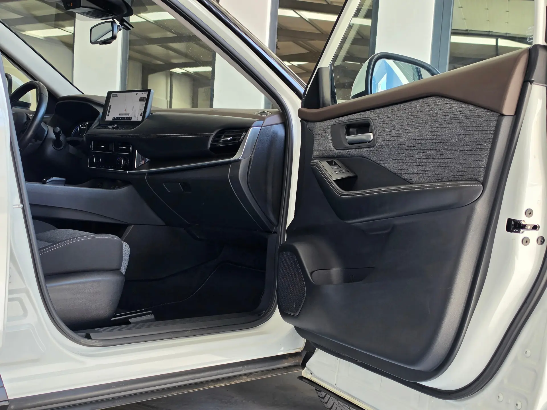 Nissan X-Trail e-Power N-Connecta 21