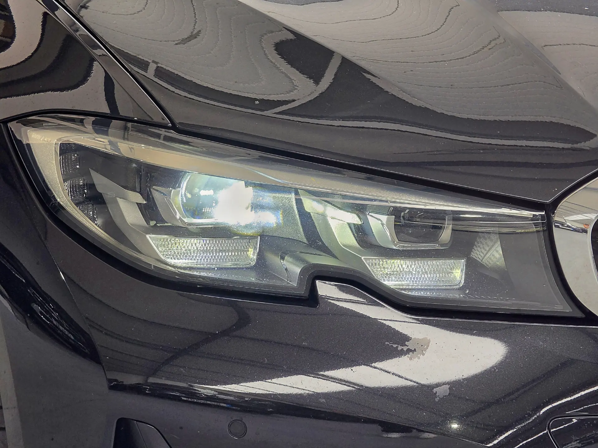 BMW 320 e Line Sport Auto 3
