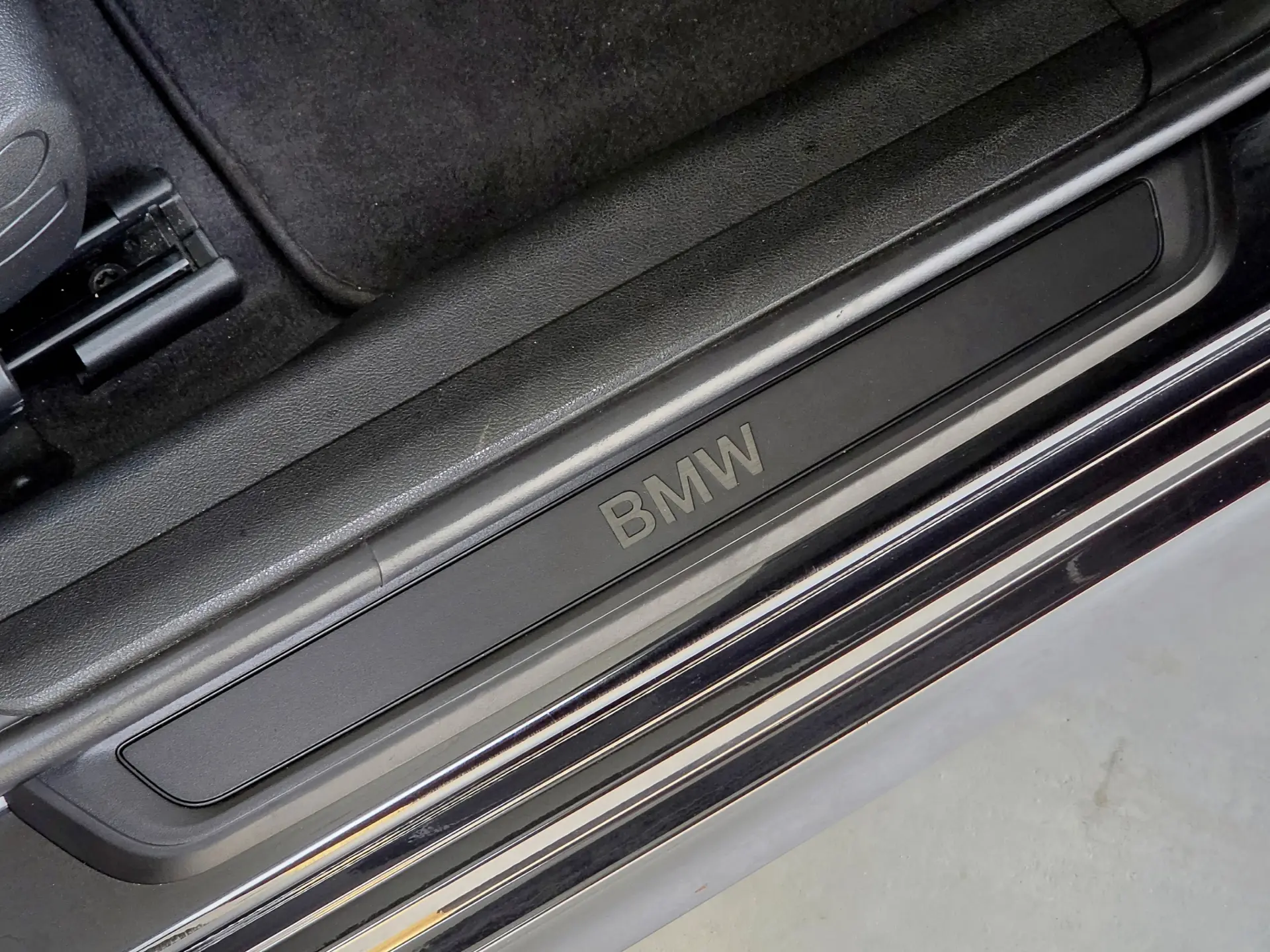 BMW 320 e Line Sport Auto 28