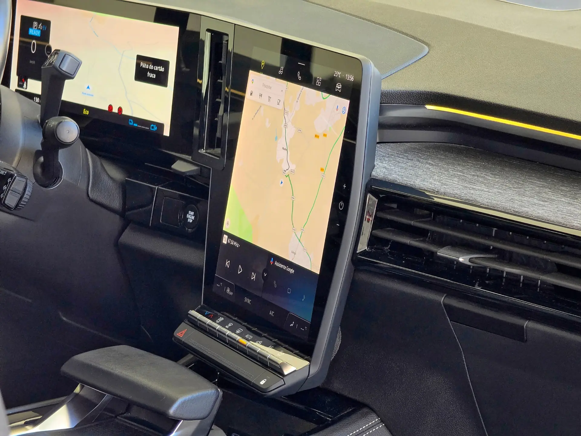 Renault Austral 1.2 E-Tech Techno 15
