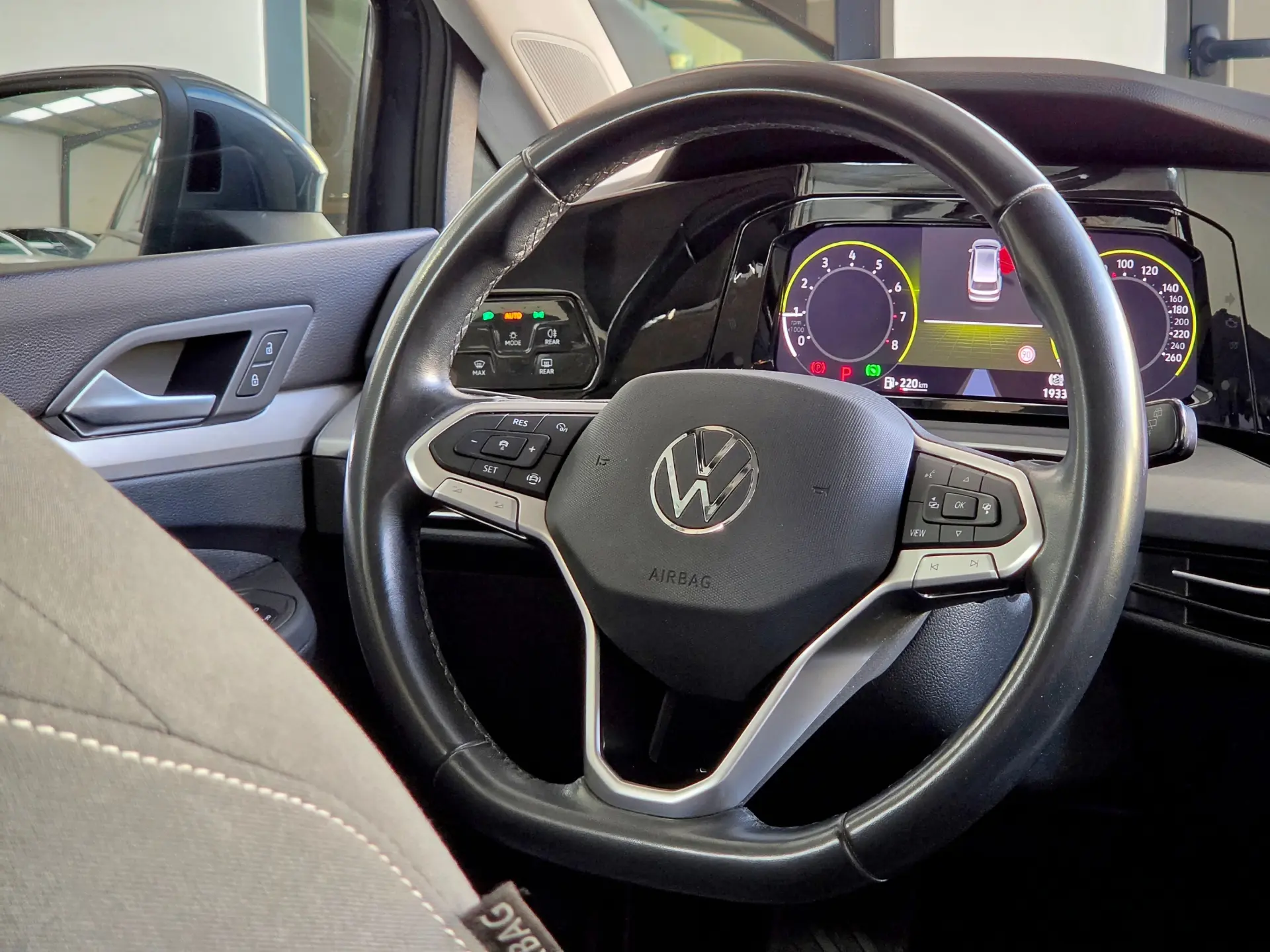 Volkswagen Golf Variant 1.0 eTSI Life DSG 25