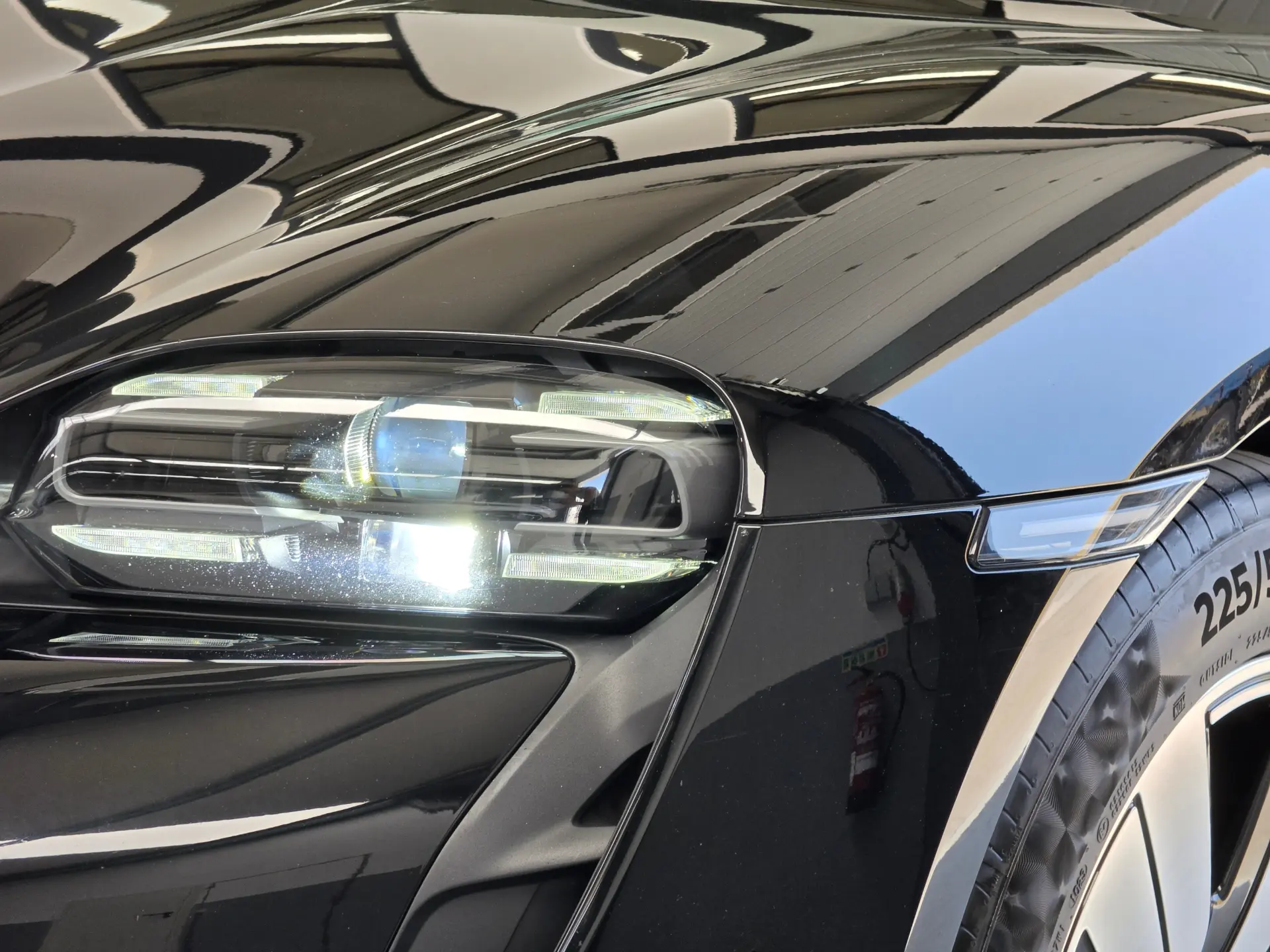 Porsche Taycan 4 7