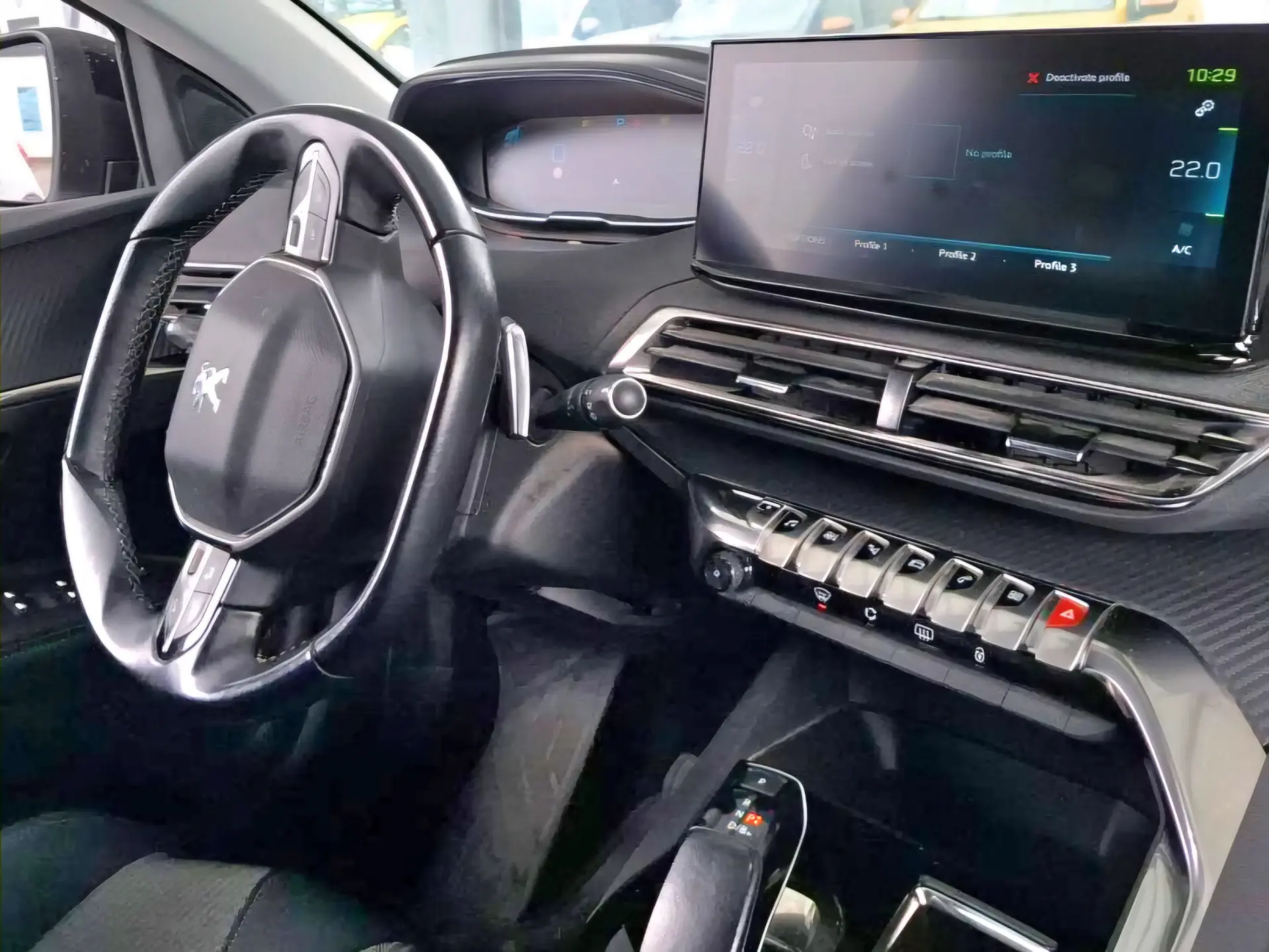 Peugeot 3008 1.6 Hybrid Allure e-EAT8 6