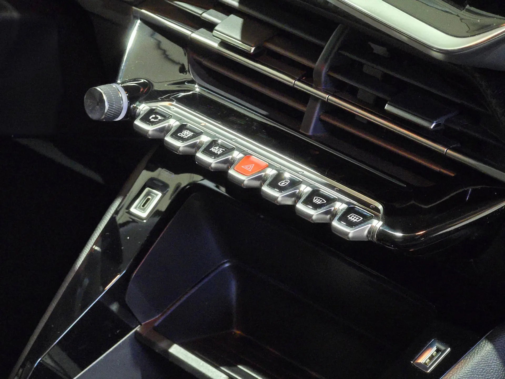 Peugeot e-208 50 kWh SE Style 37