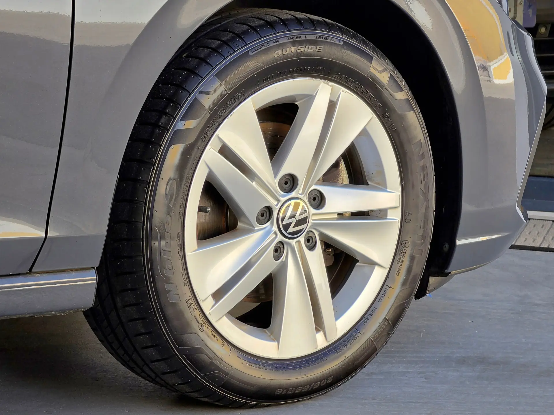 Volkswagen Golf Variant 1.0 eTSI Life DSG 5