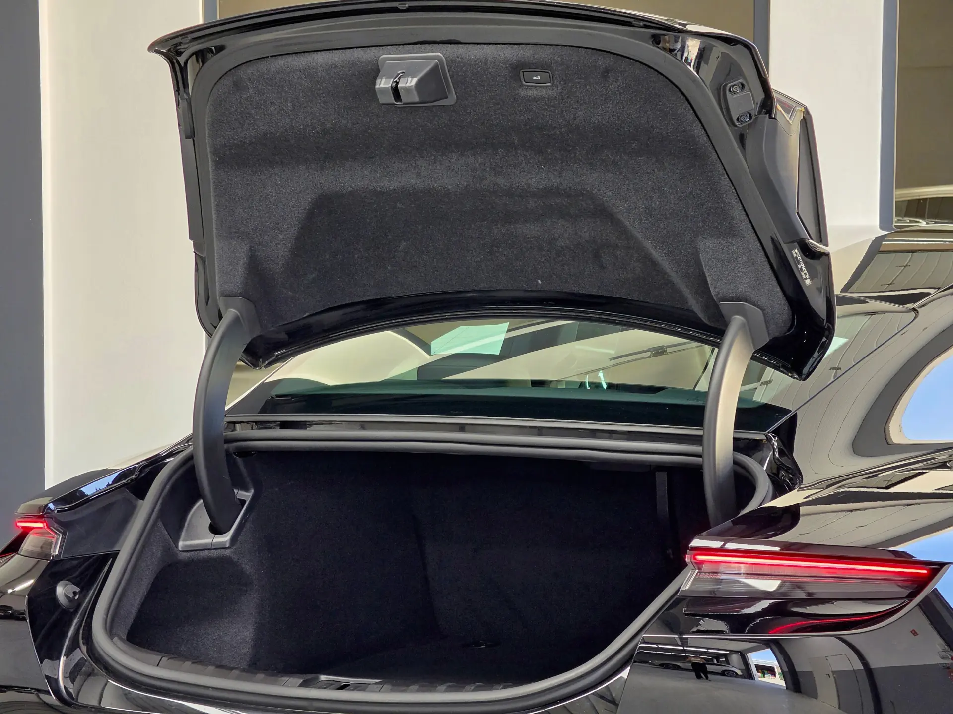 Porsche Taycan 4 50