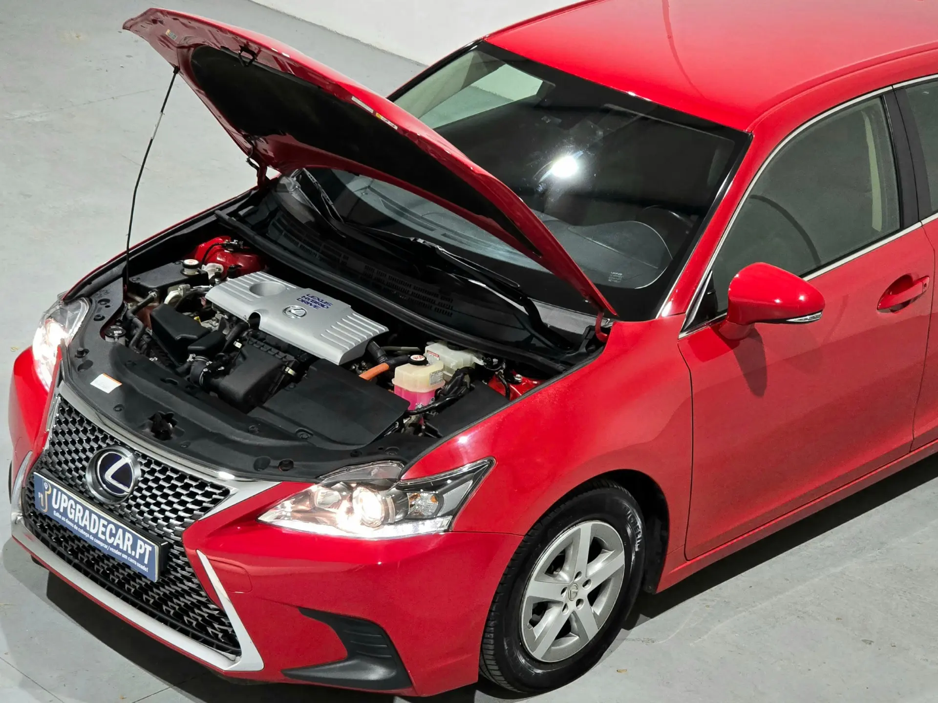 Lexus CT 200h 48