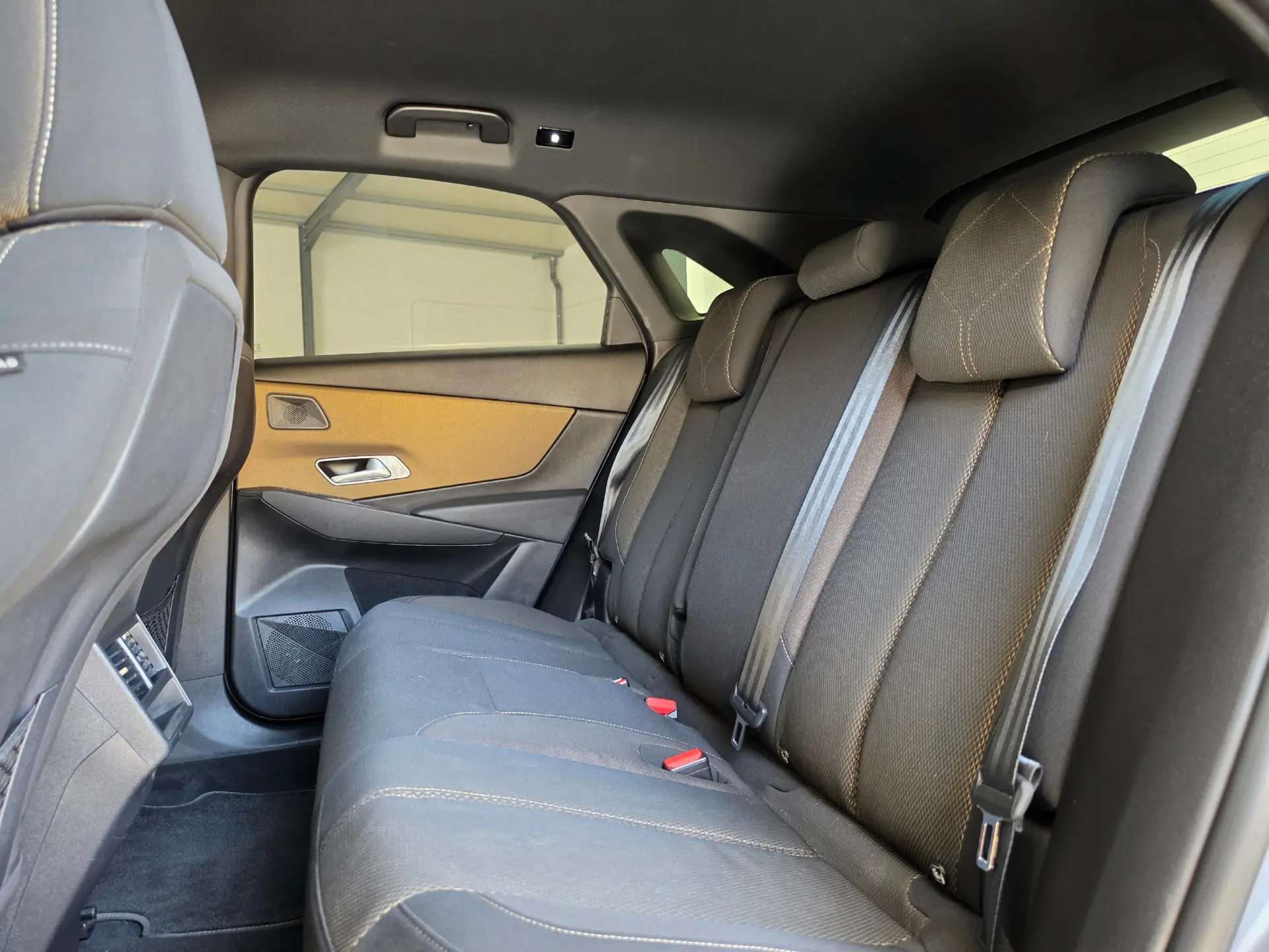 DS DS7 Crossback E-Tense Bastille+ EAT8 28
