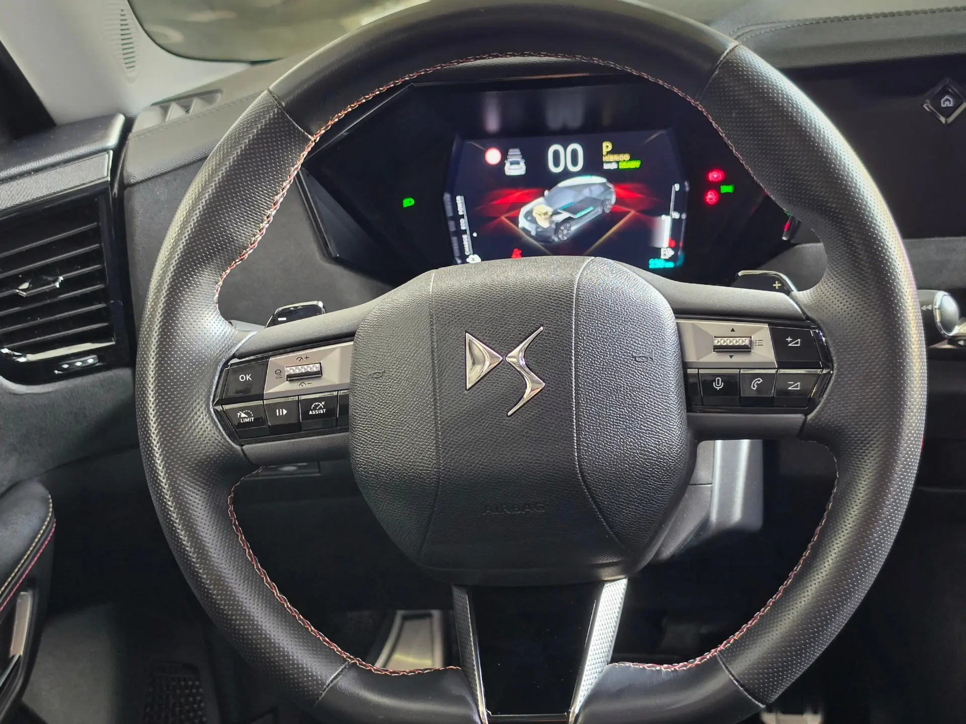 DS DS4 E-TENSE 225 PERFORMANCE LINE+ 37