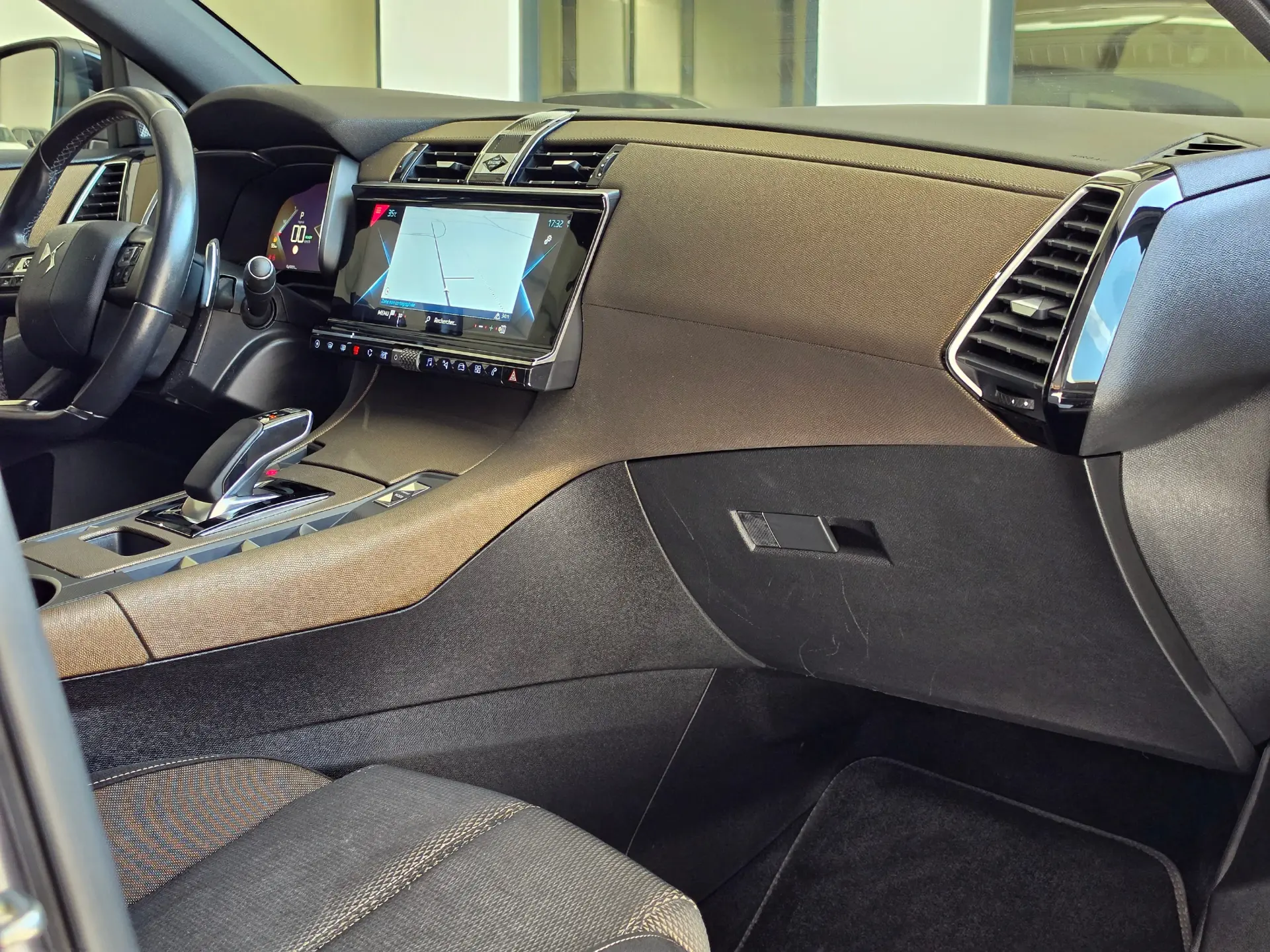 DS DS7 Crossback E-Tense Bastille+ EAT8 22