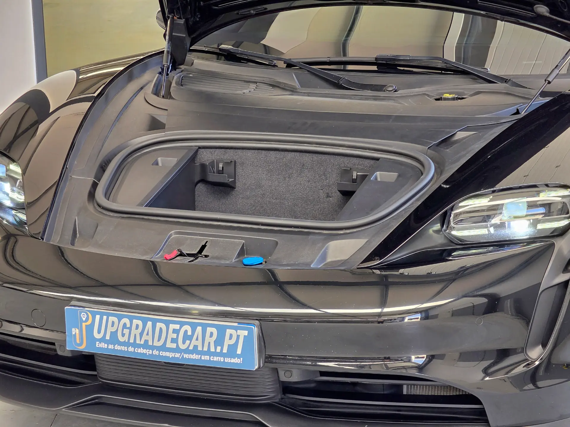 Porsche Taycan 4 54